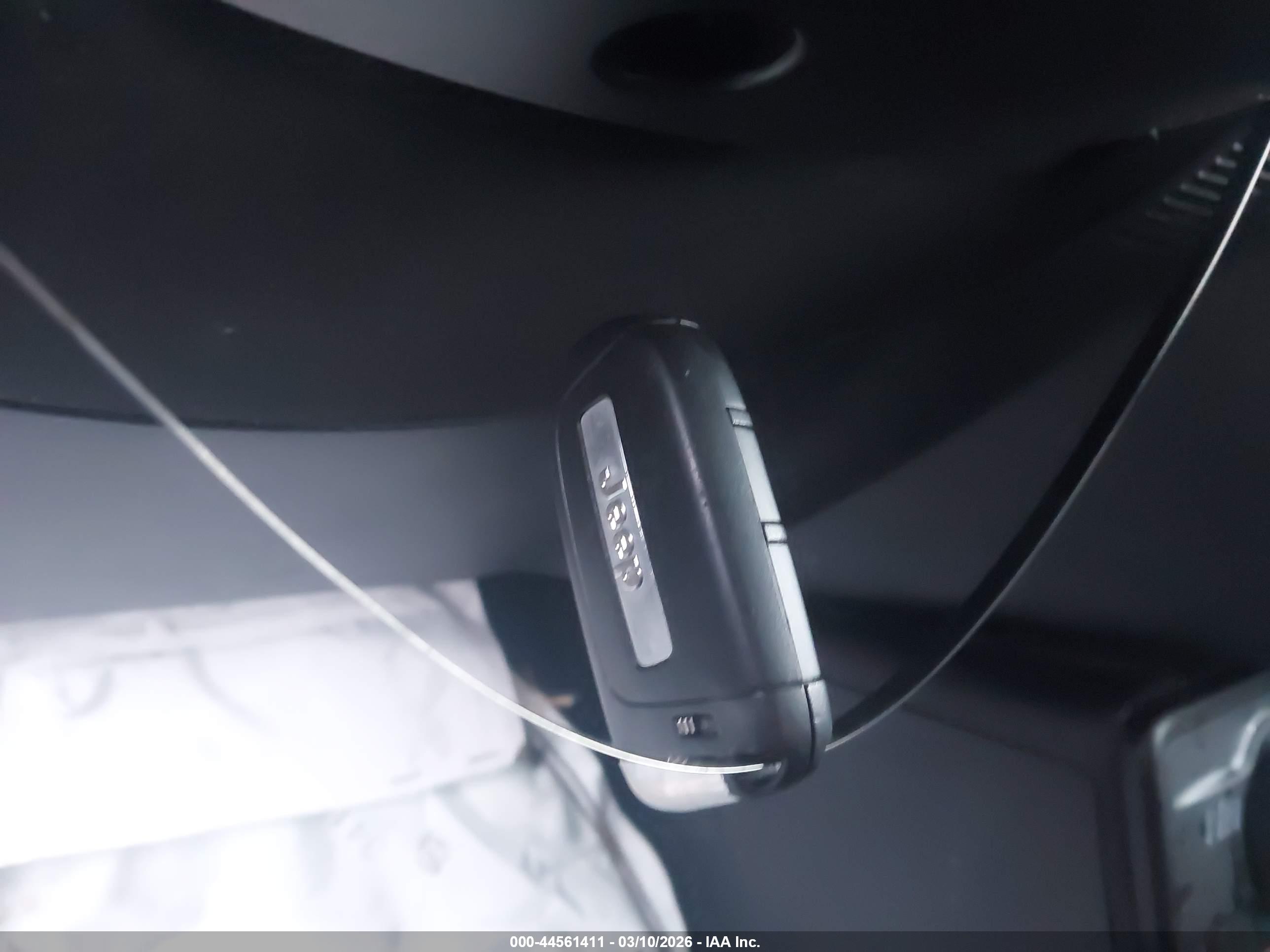 JEEP RENEGADE image 11