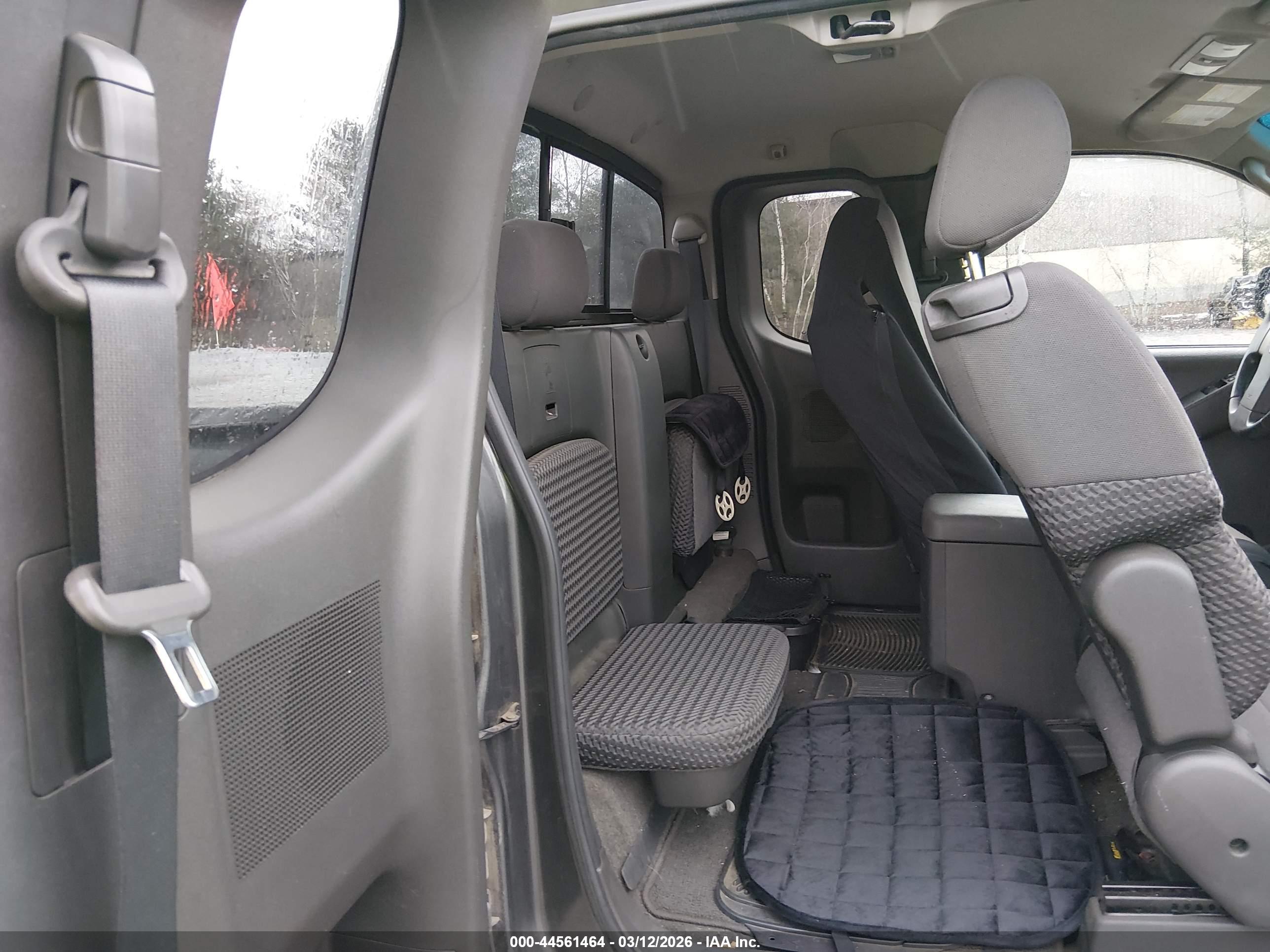 NISSAN FRONTIER image 8