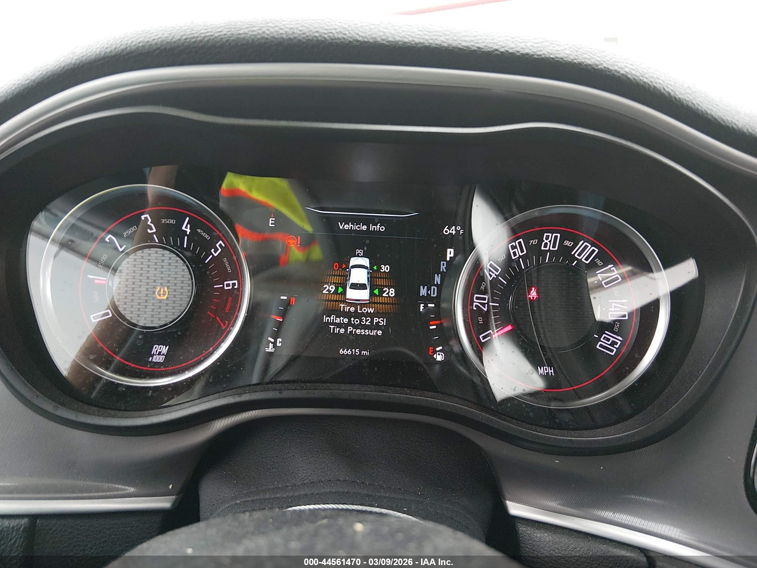 DODGE CHALLENGER image 7