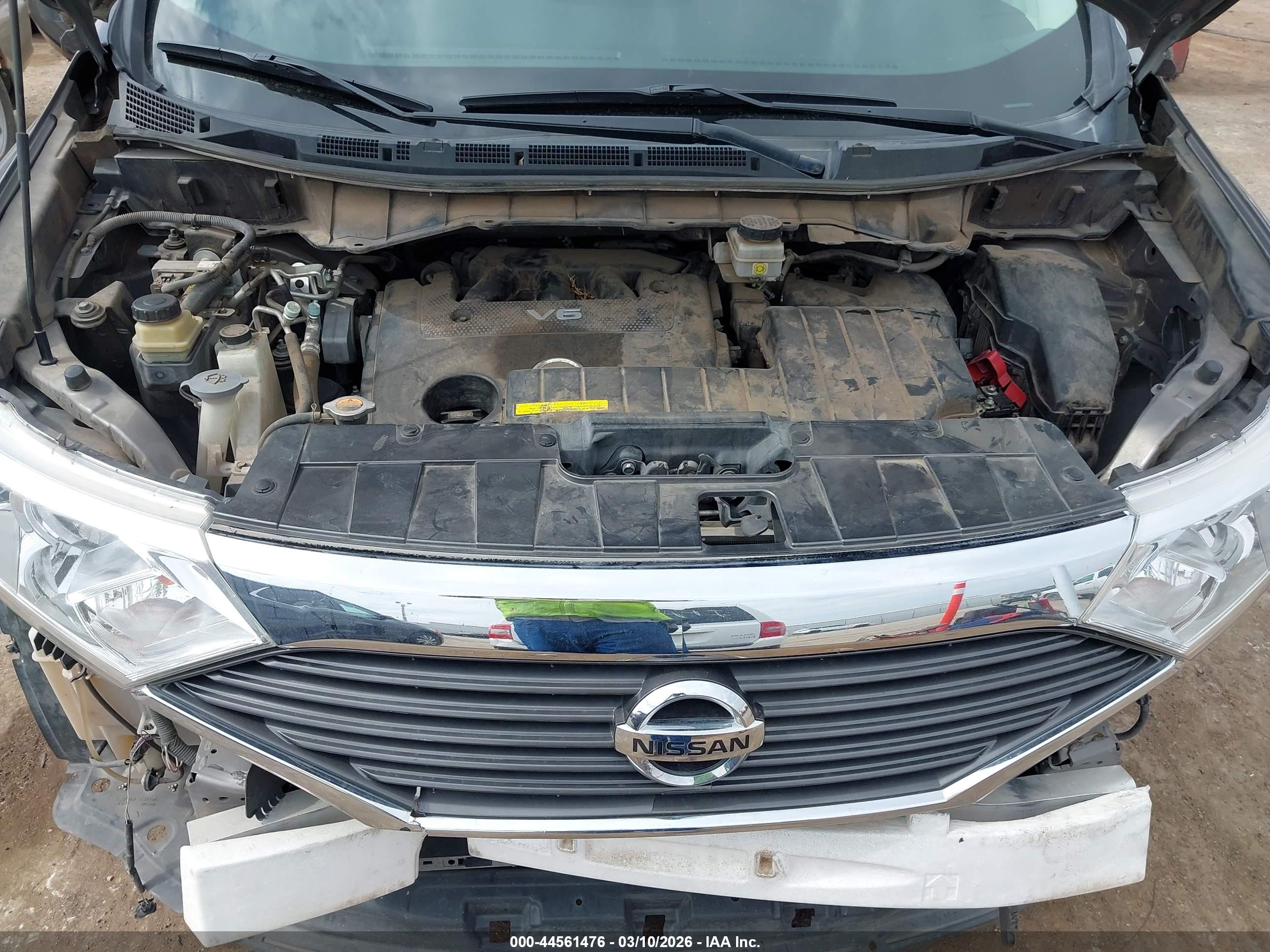 NISSAN QUEST image 10