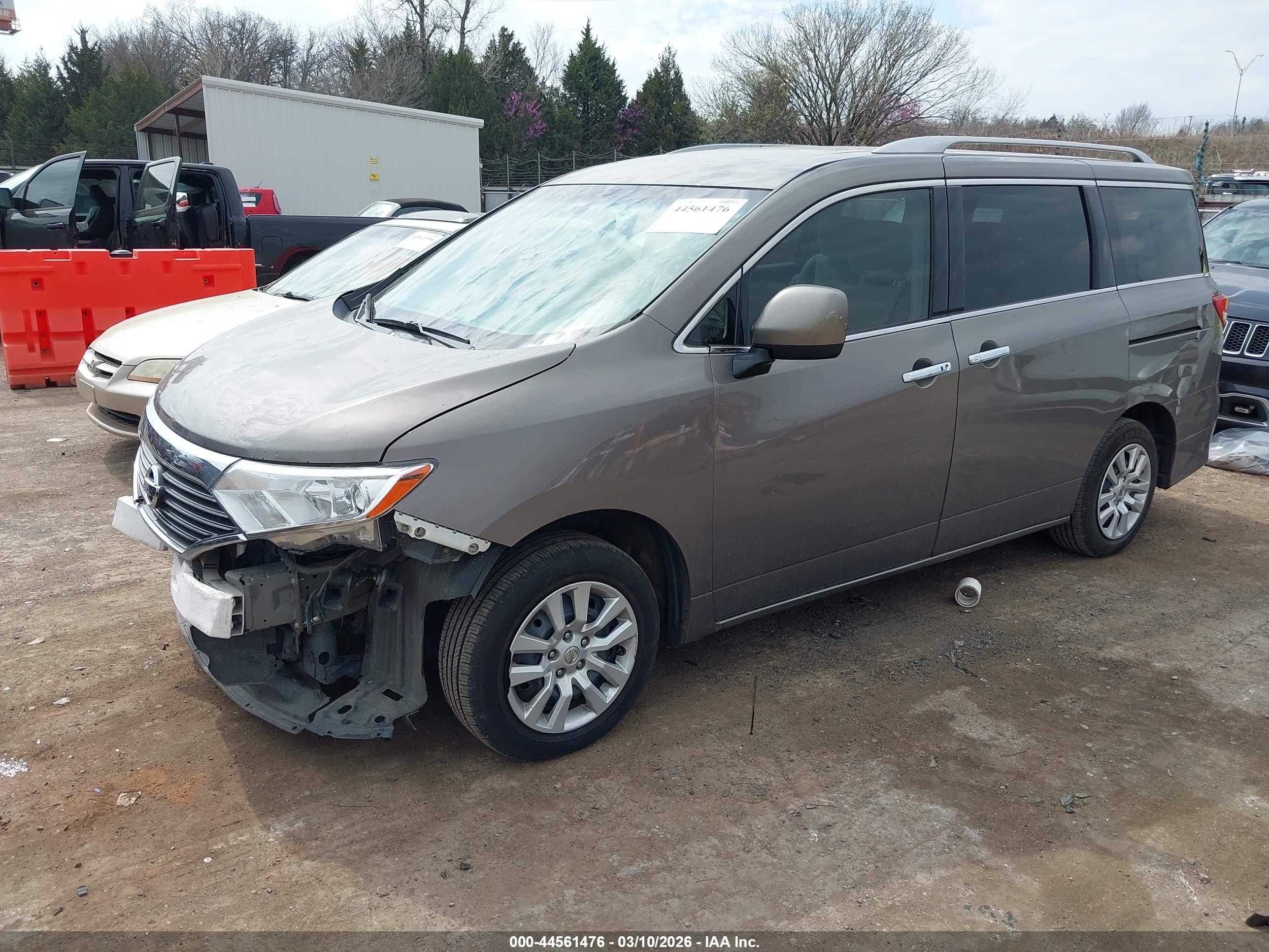 NISSAN QUEST image 2