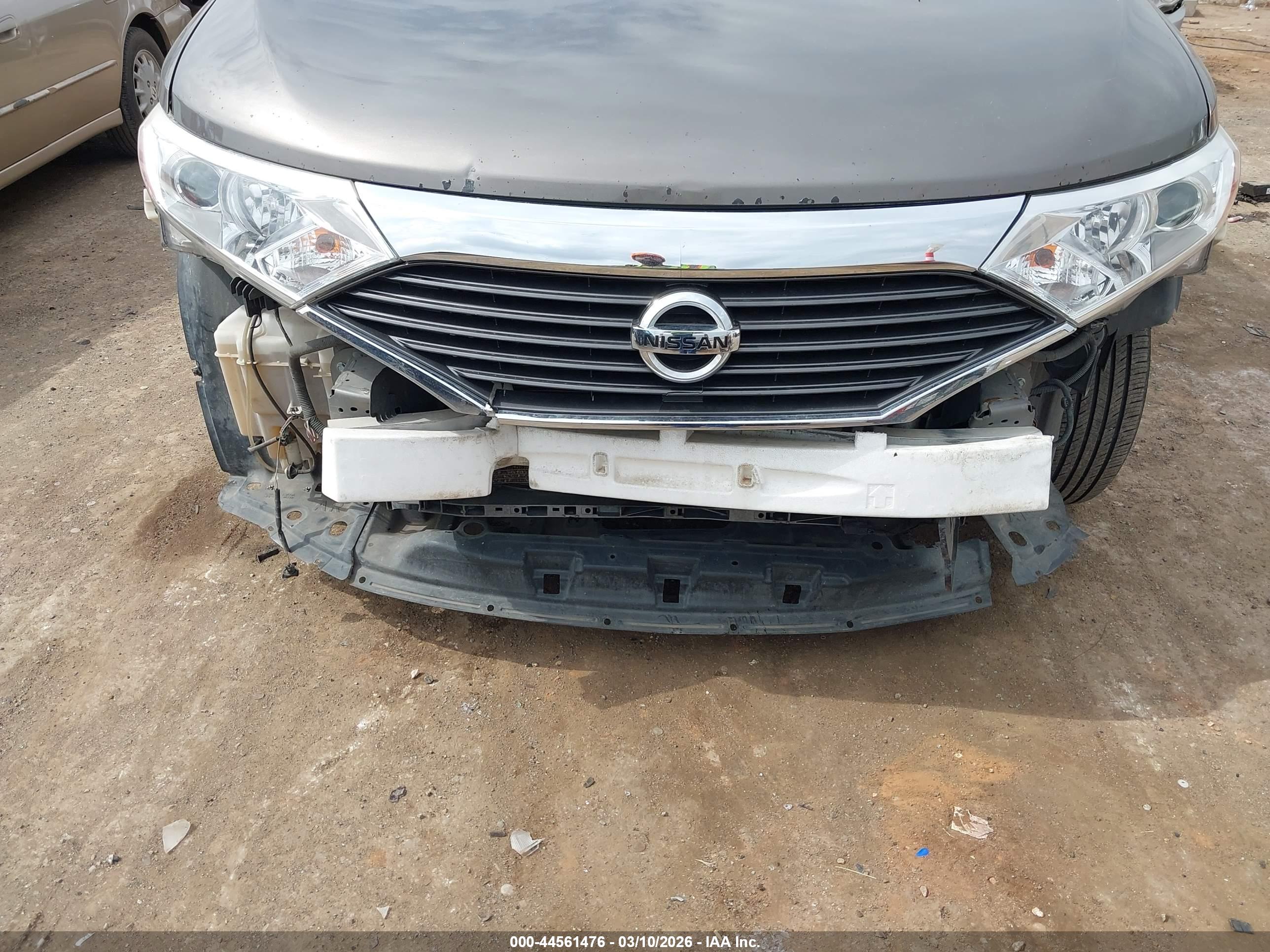 NISSAN QUEST image 6