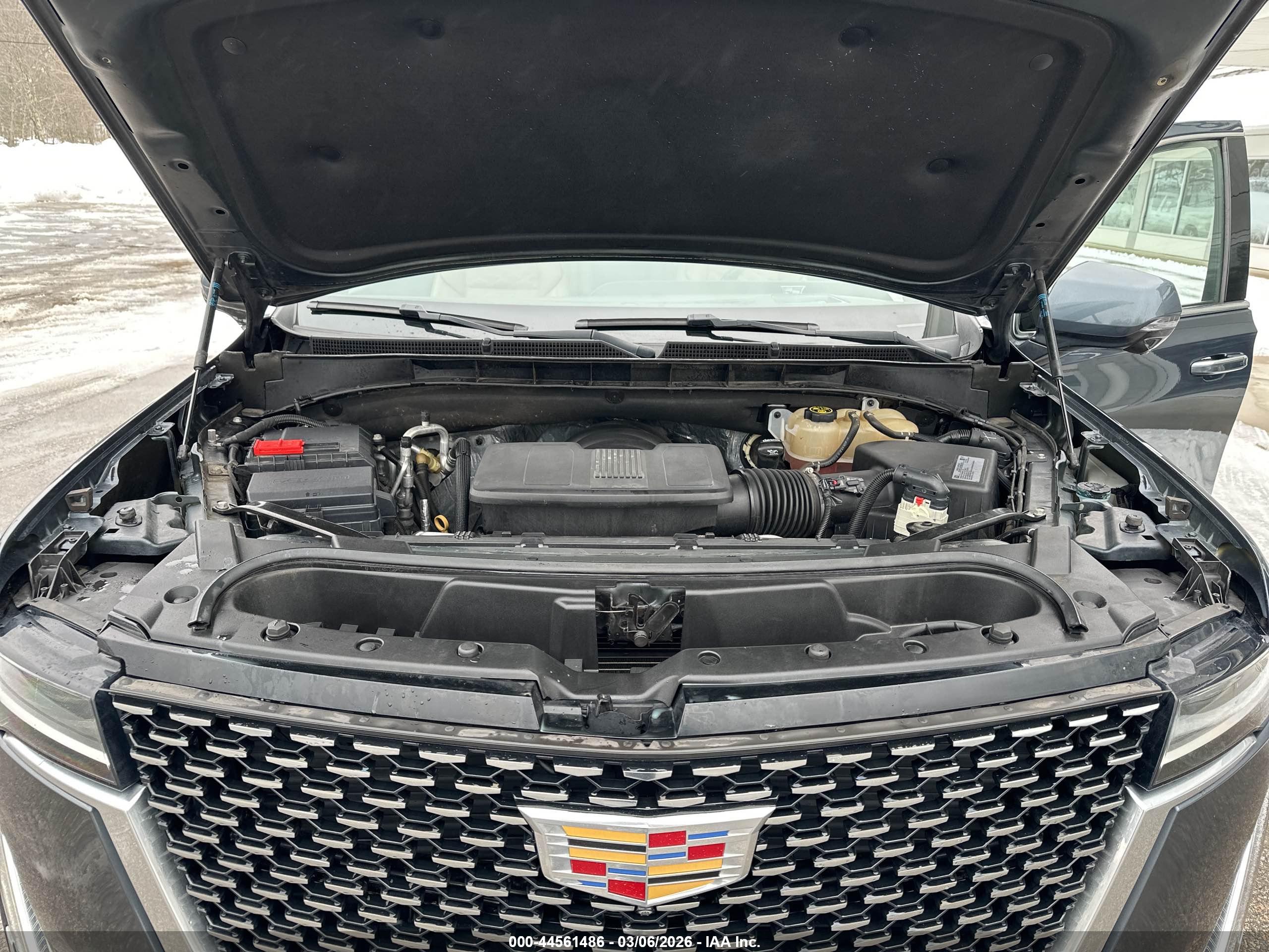 CADILLAC ESCALADE image 10