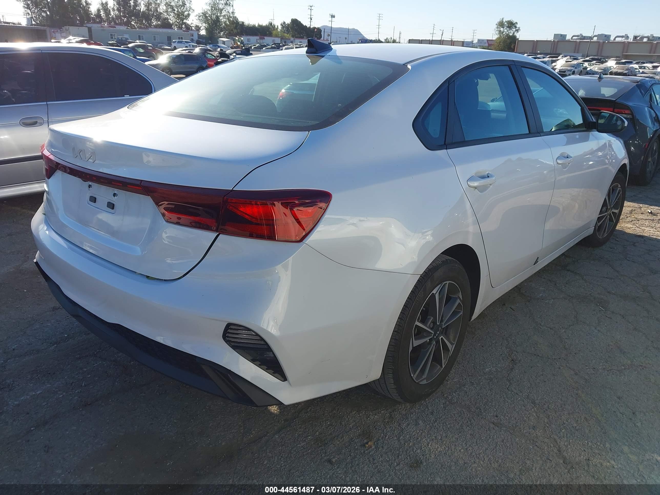 KIA FORTE image 4