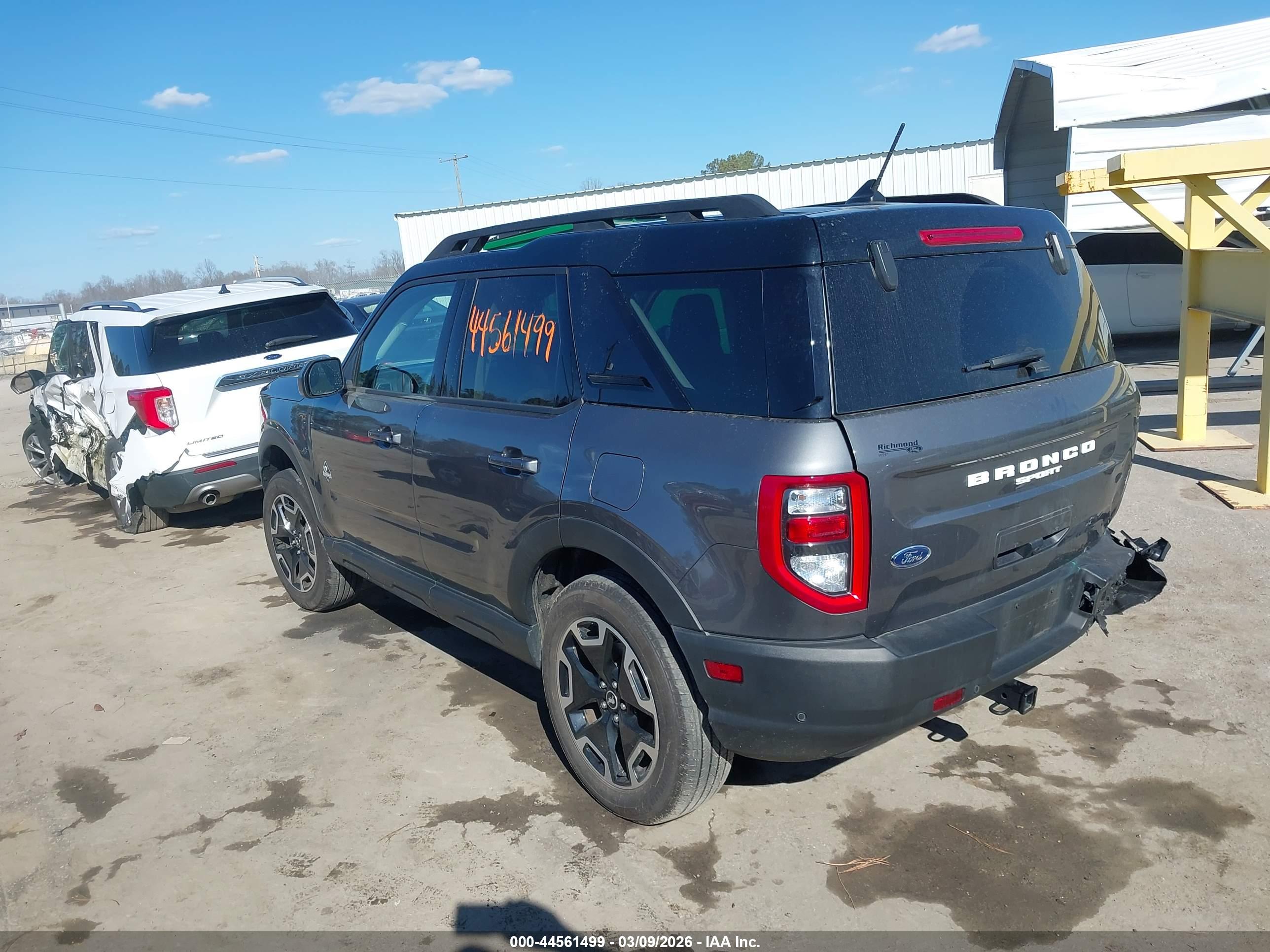 FORD BRONCO image 3