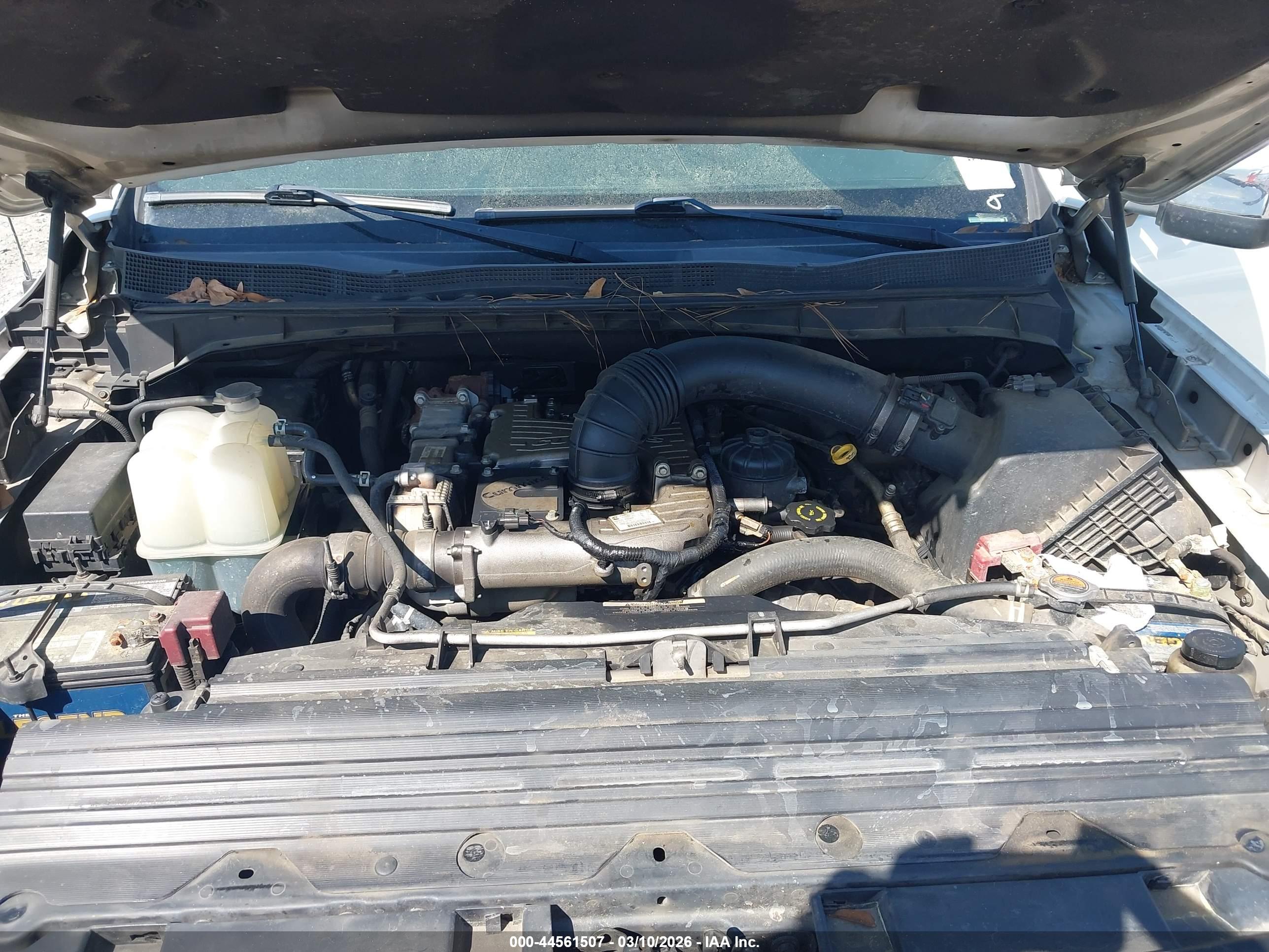 NISSAN TITAN image 10