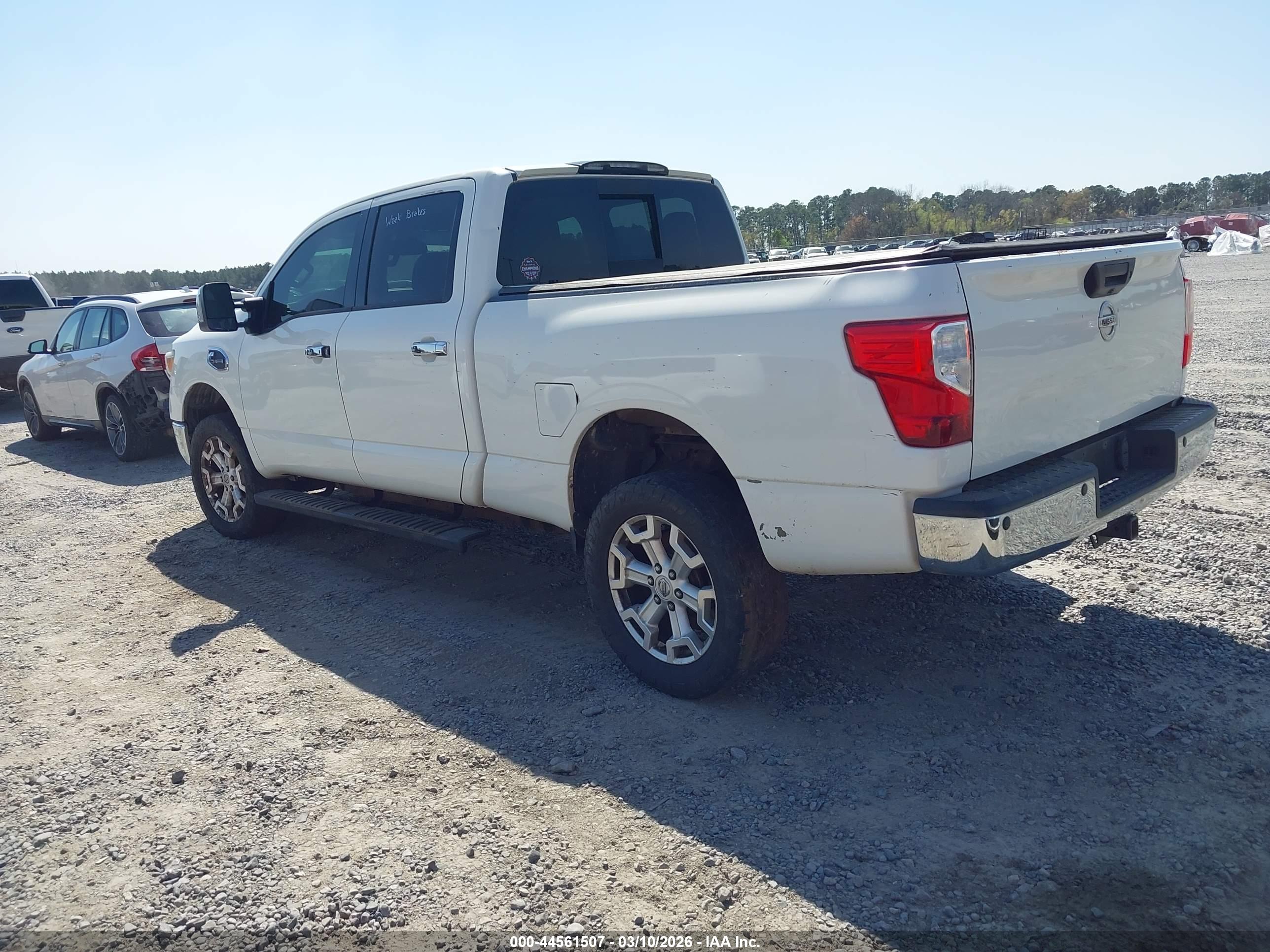 NISSAN TITAN image 3