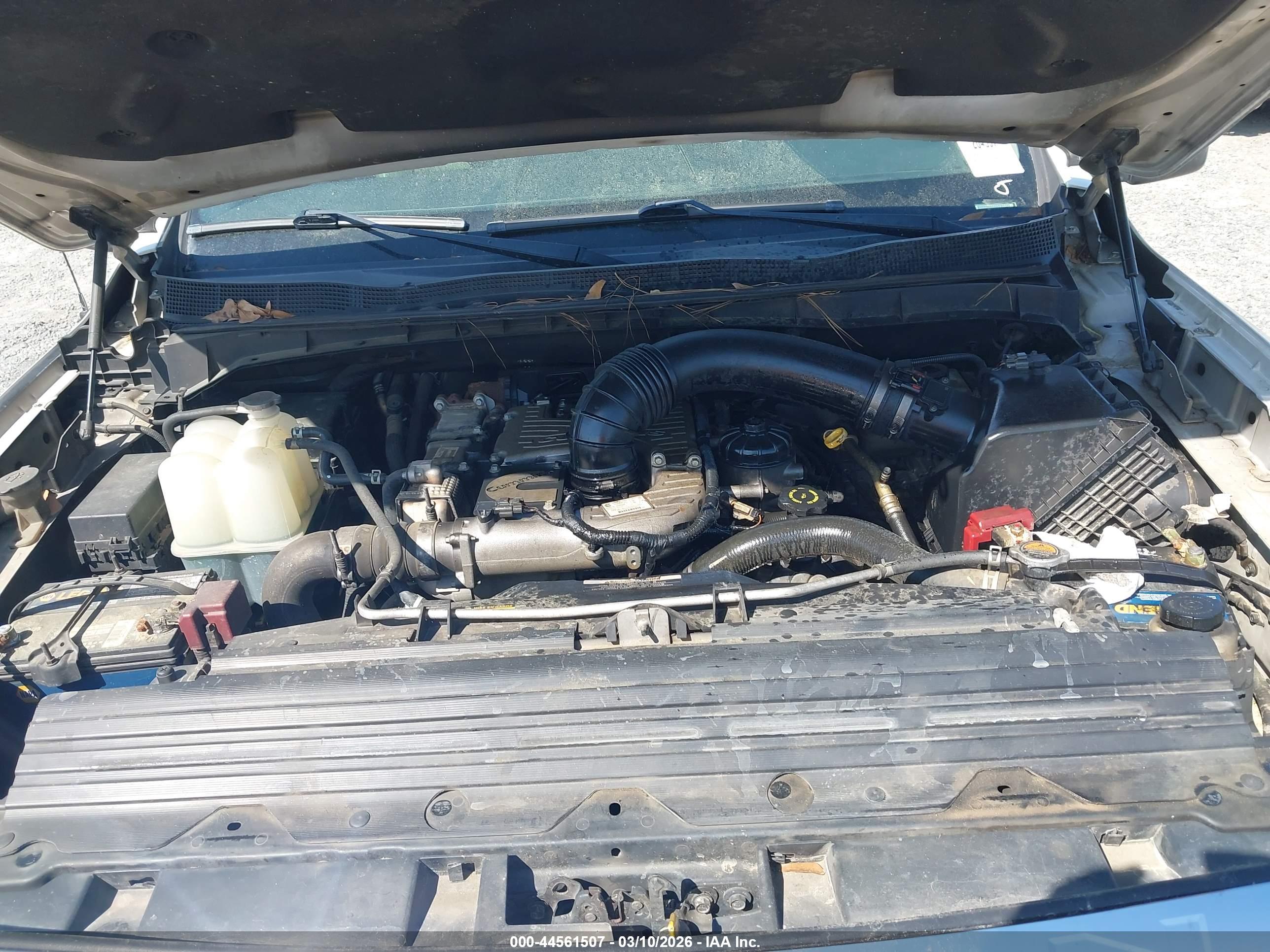 NISSAN TITAN image 6