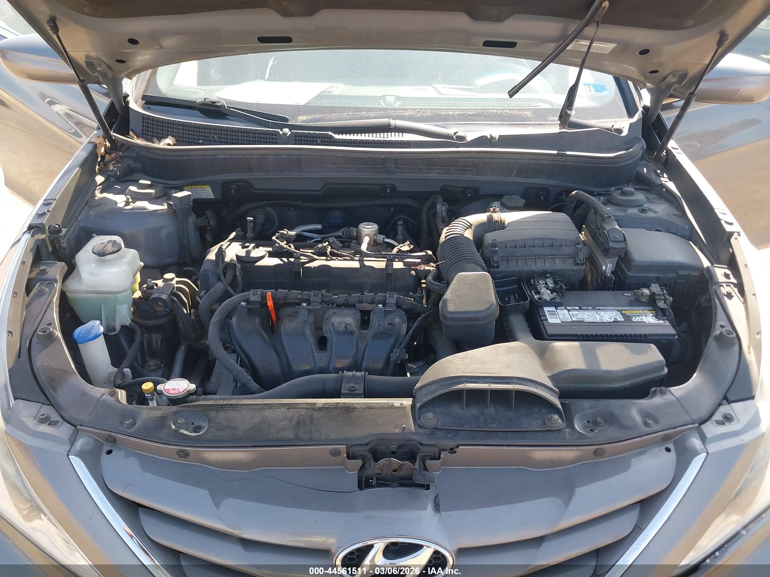 HYUNDAI SONATA image 10