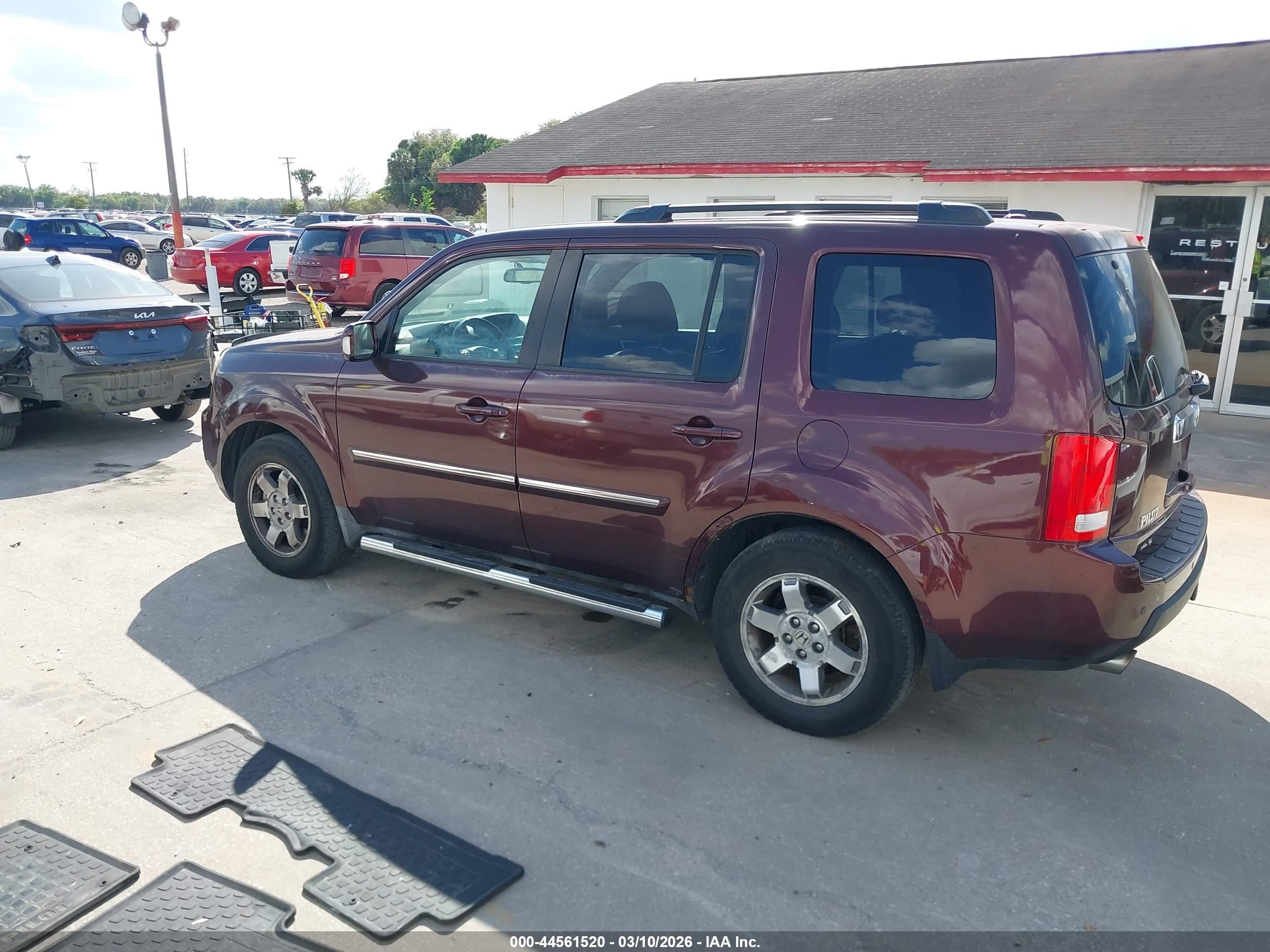 HONDA PILOT image 3