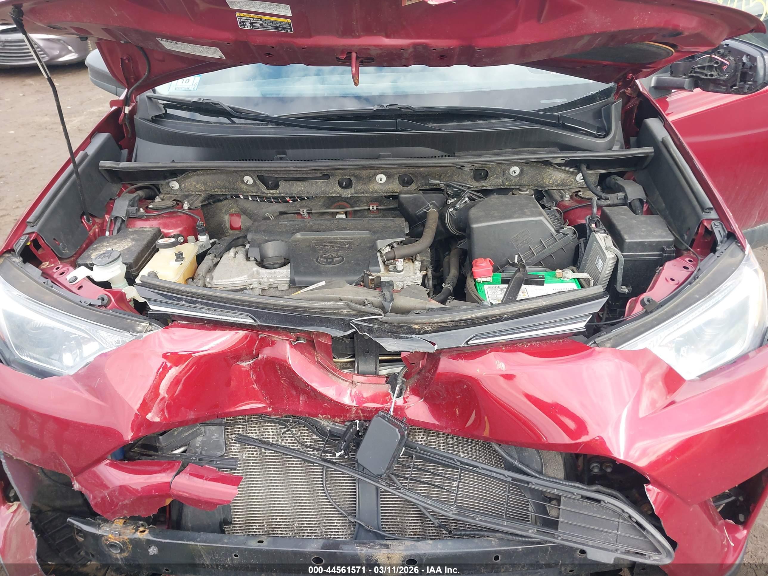 TOYOTA RAV4 image 10