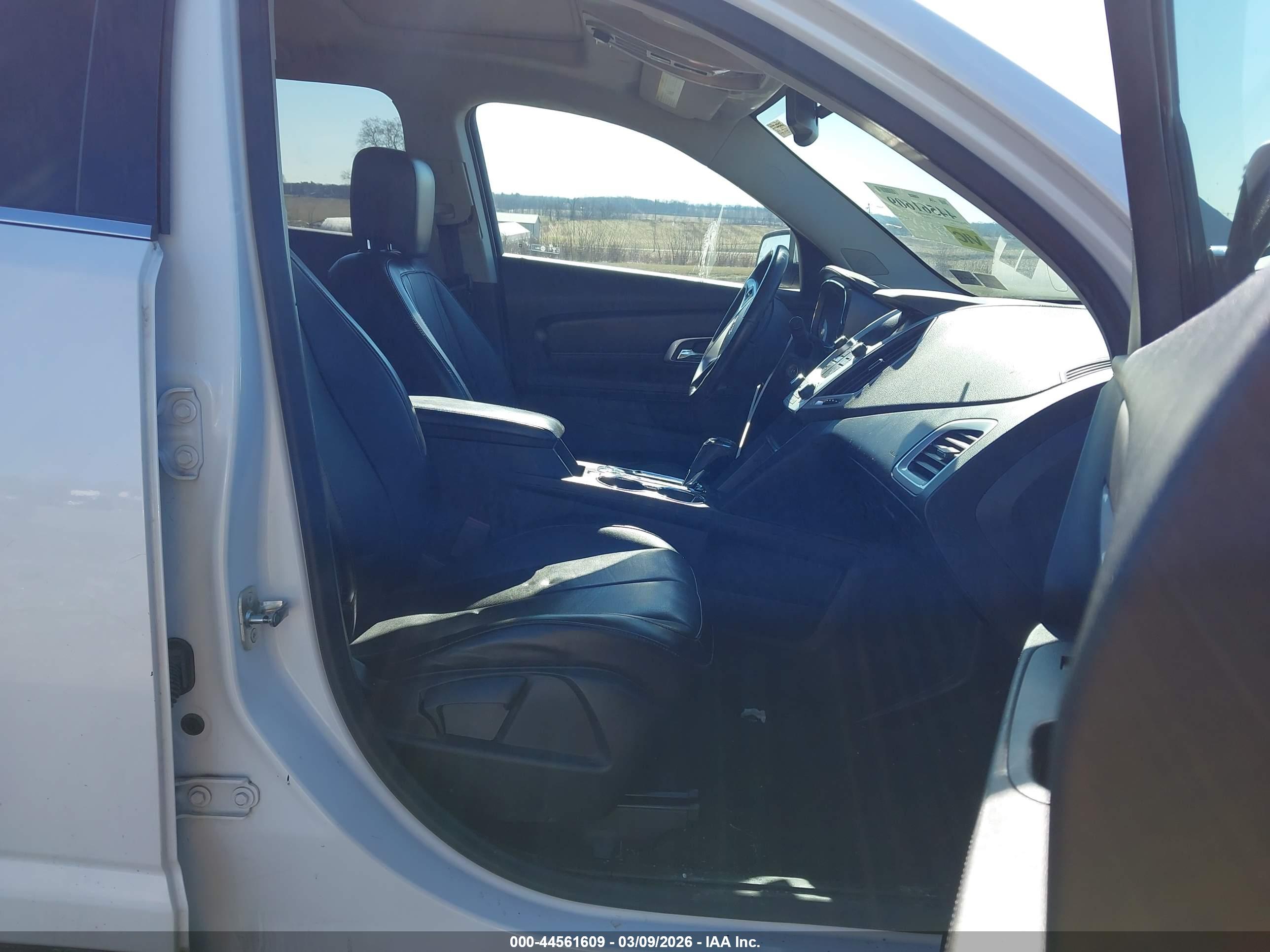 GMC TERRAIN image 5