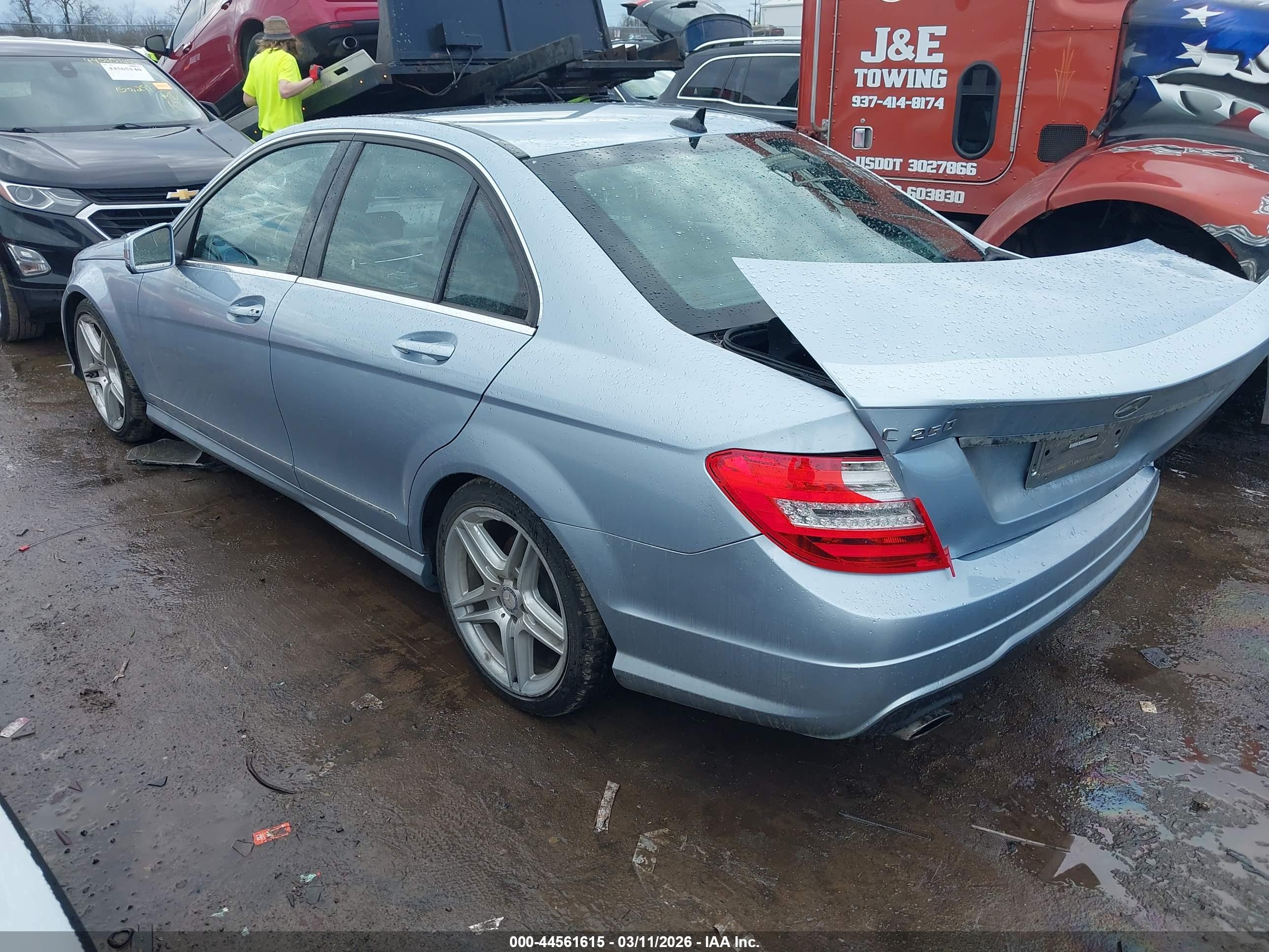 MERCEDES-BENZ C image 3