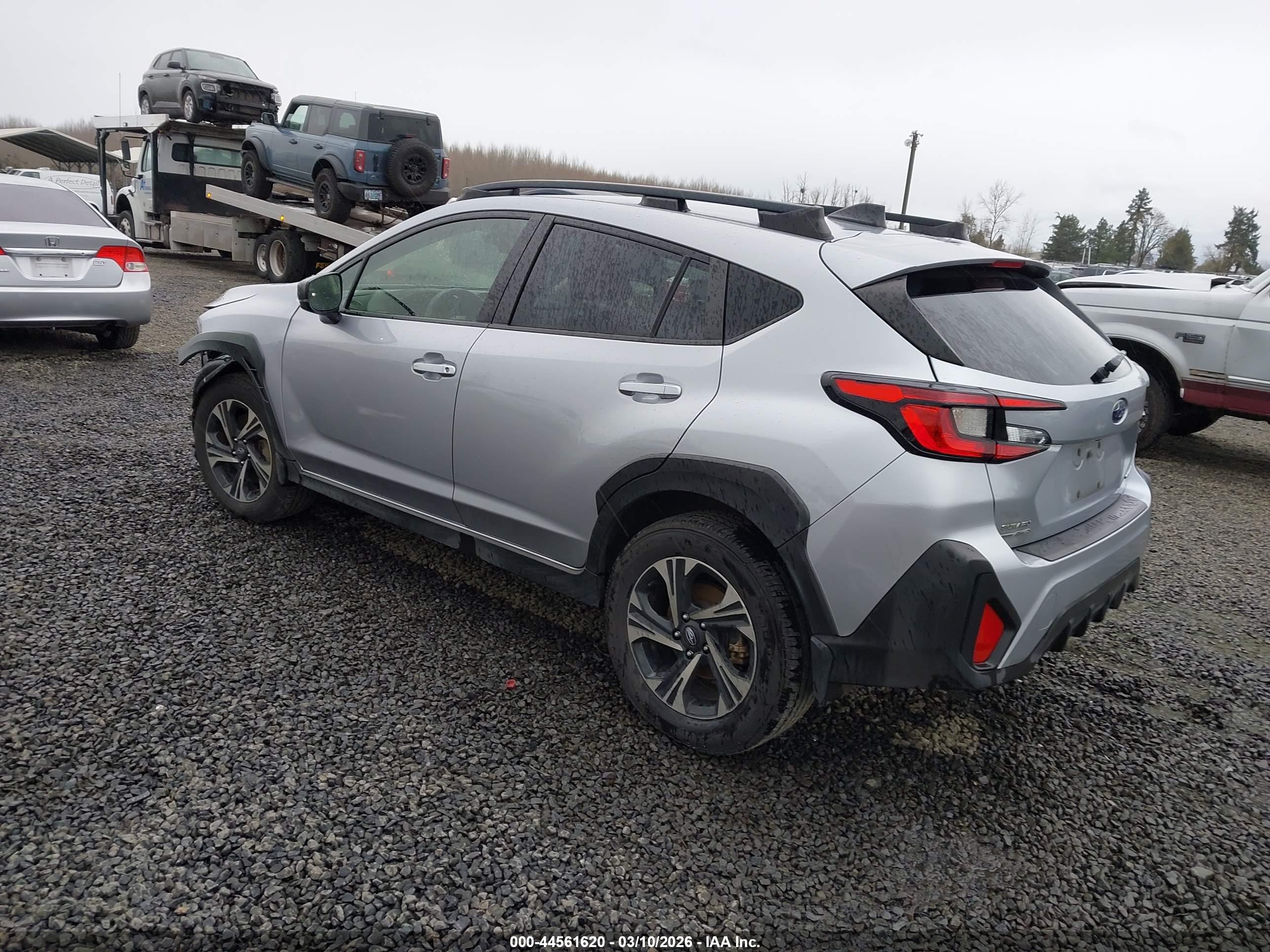 SUBARU CROSSTREK image 3
