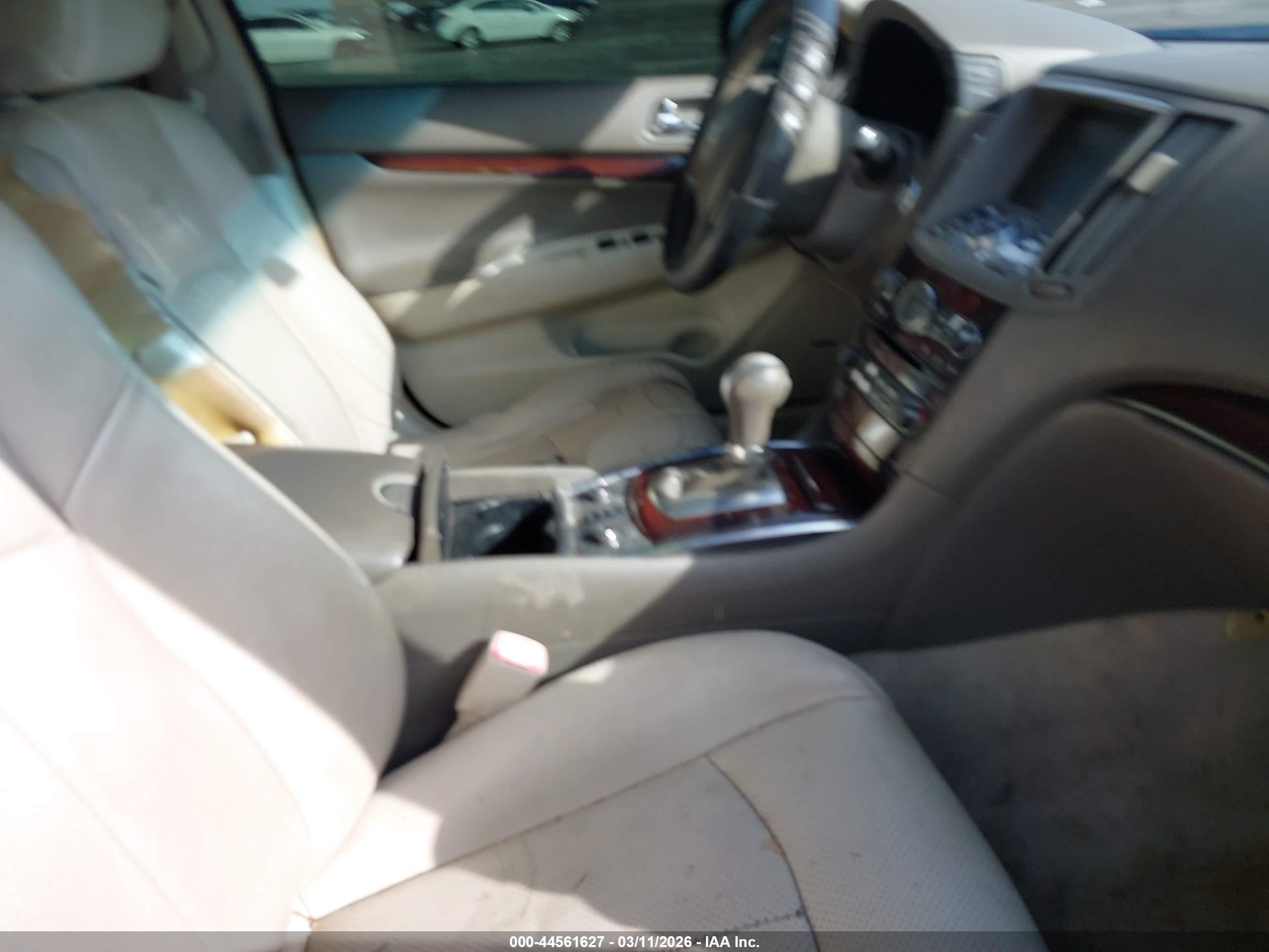 INFINITI G37X image 5