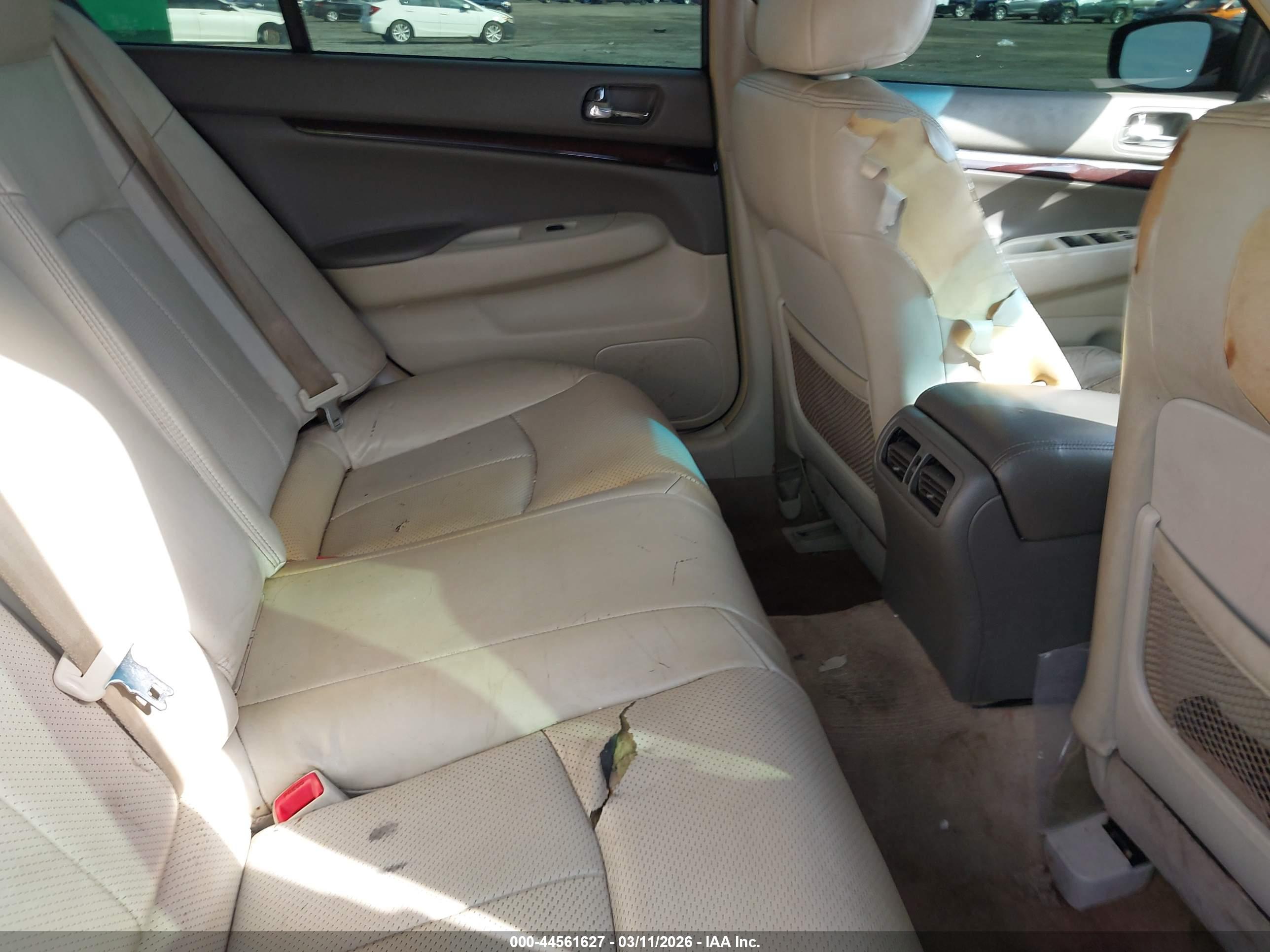INFINITI G37X image 8