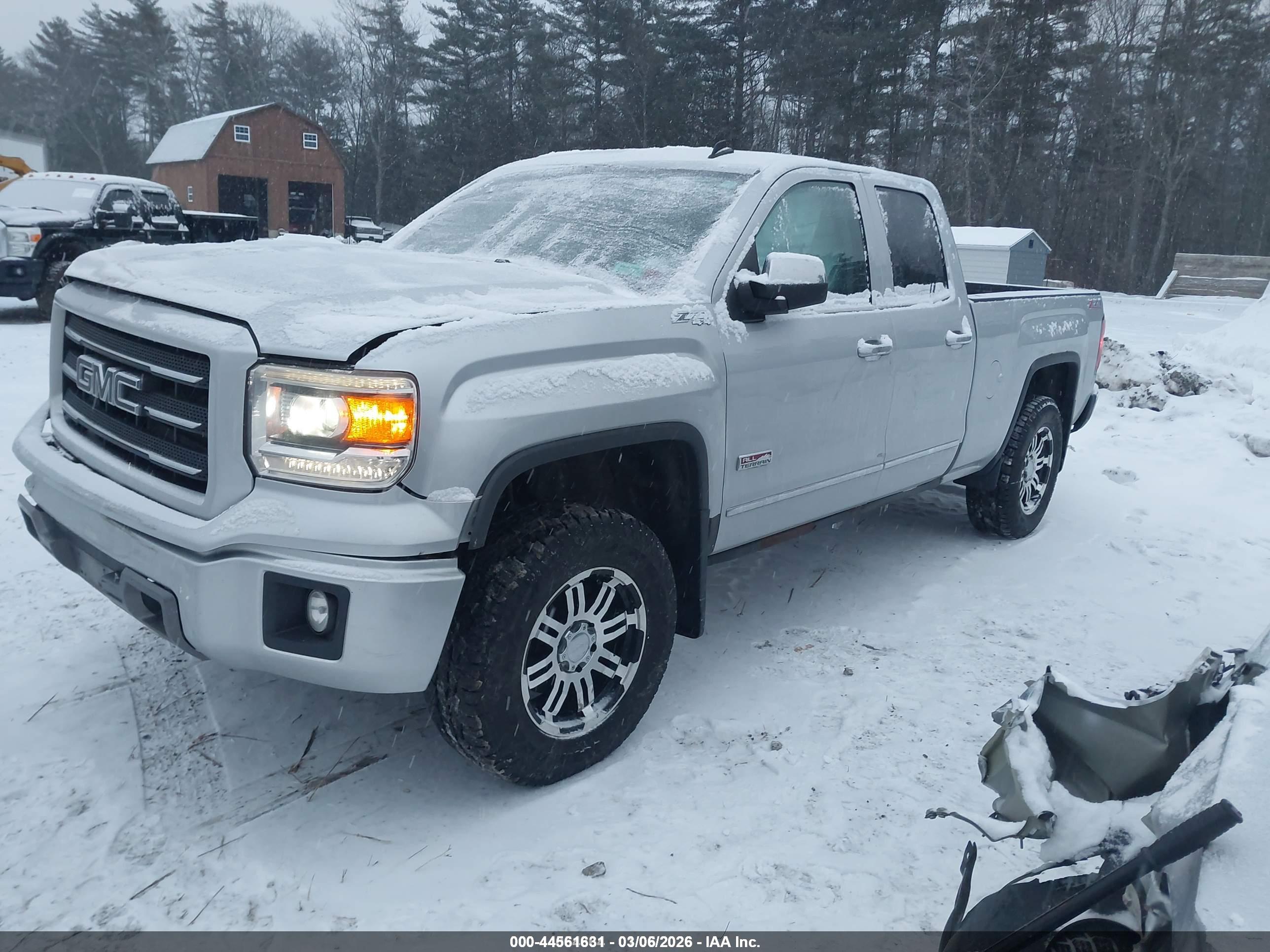 GMC SIERRA image 2