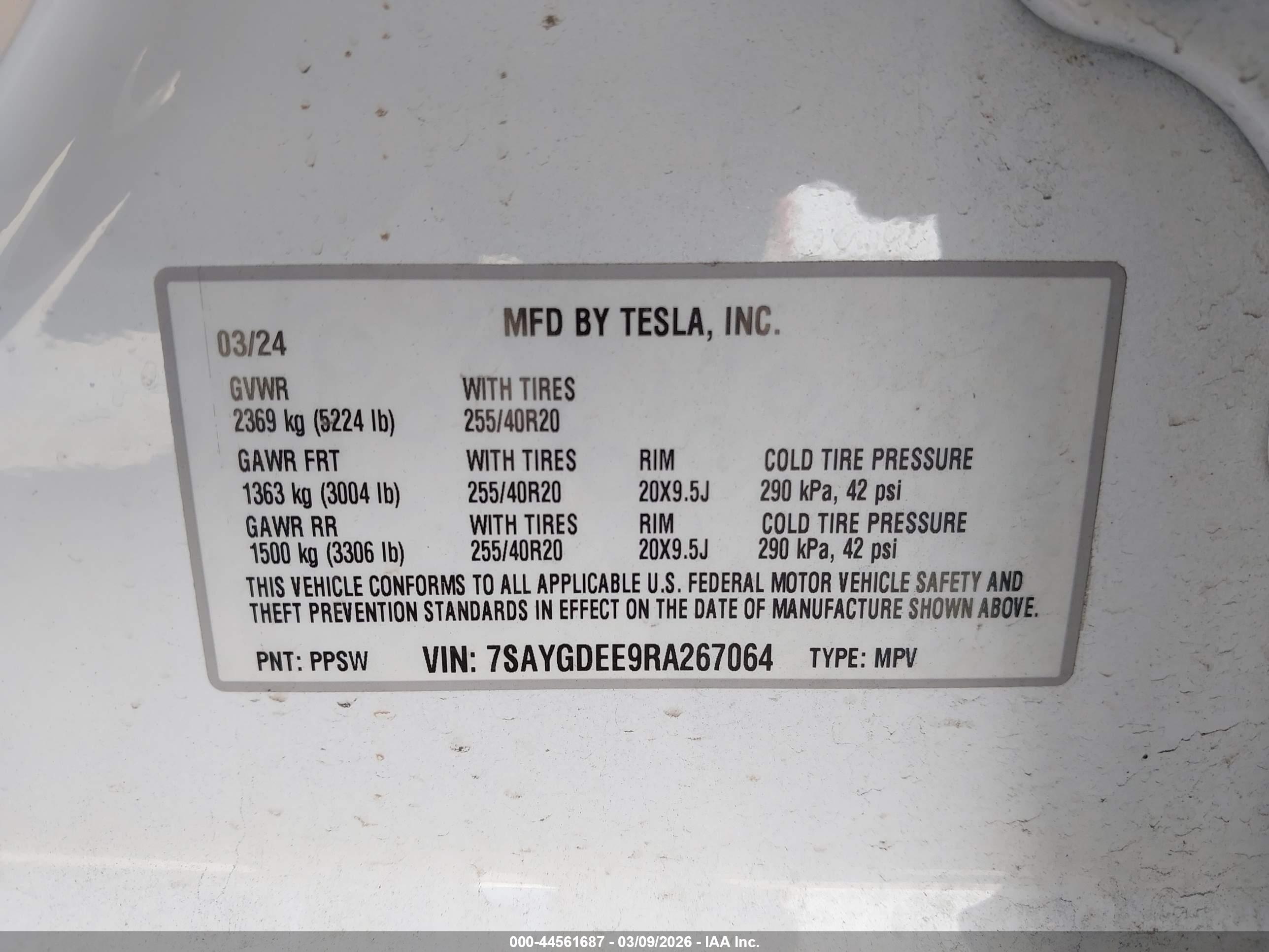 TESLA MODEL image 9