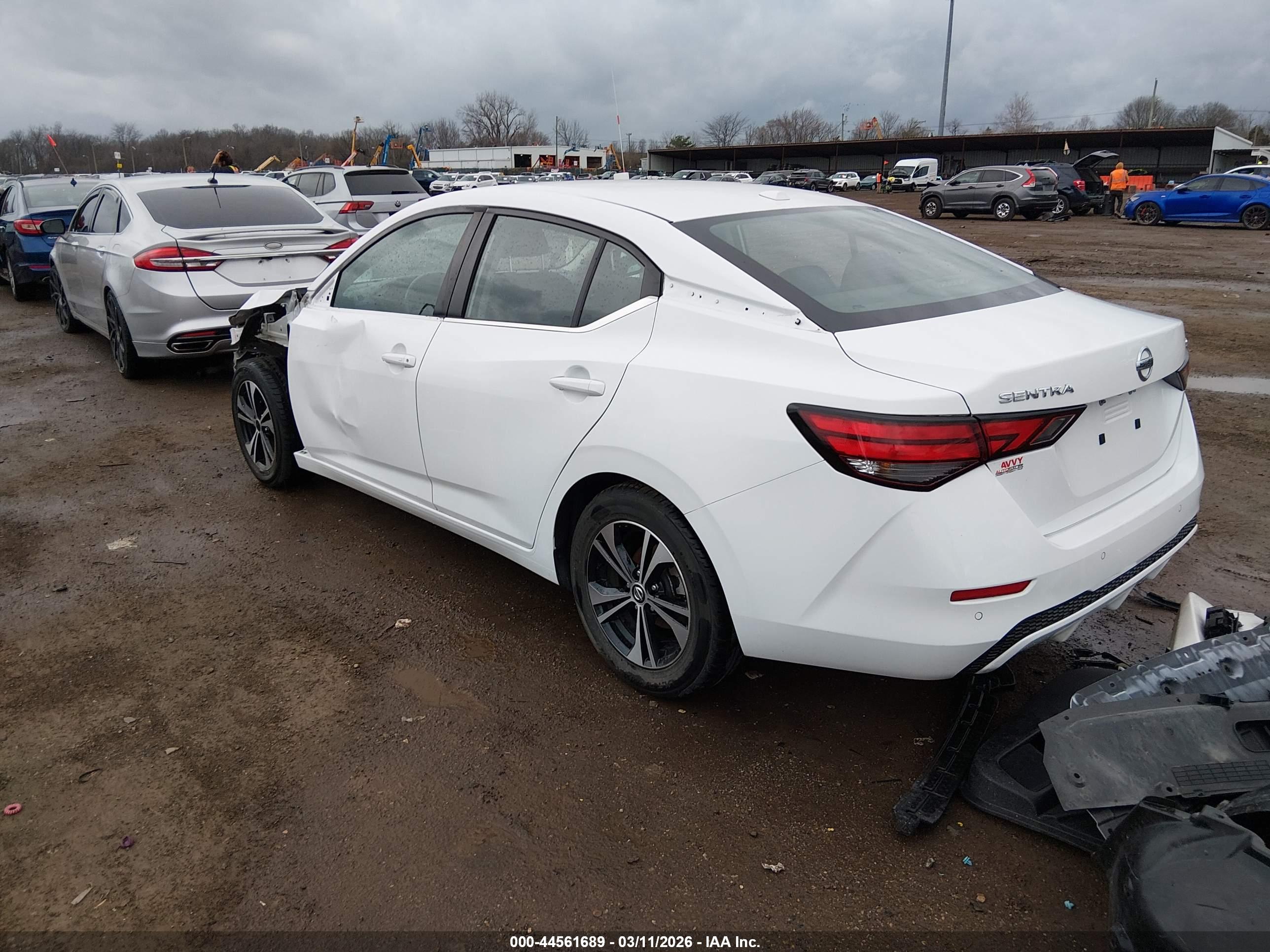 NISSAN SENTRA image 3