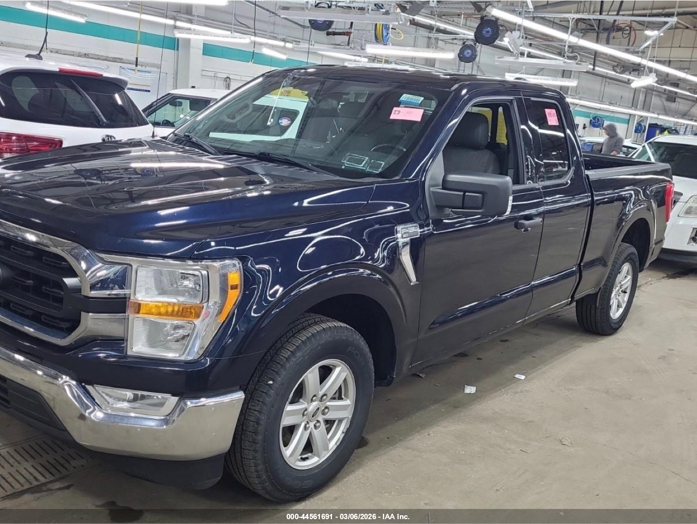 FORD F-150 image 2