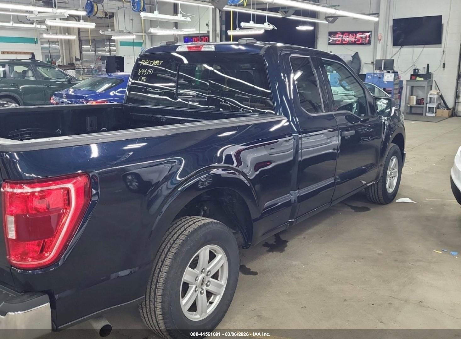 FORD F-150 image 4
