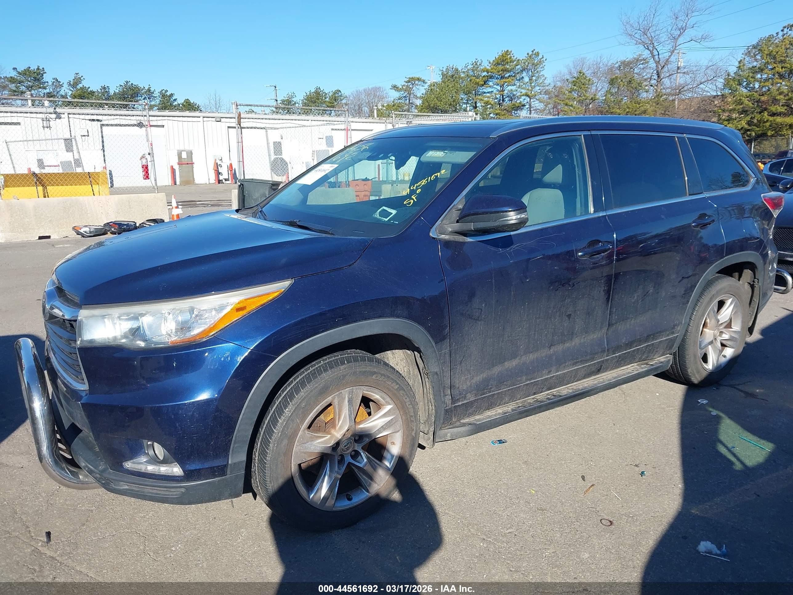 TOYOTA HIGHLANDER image 2