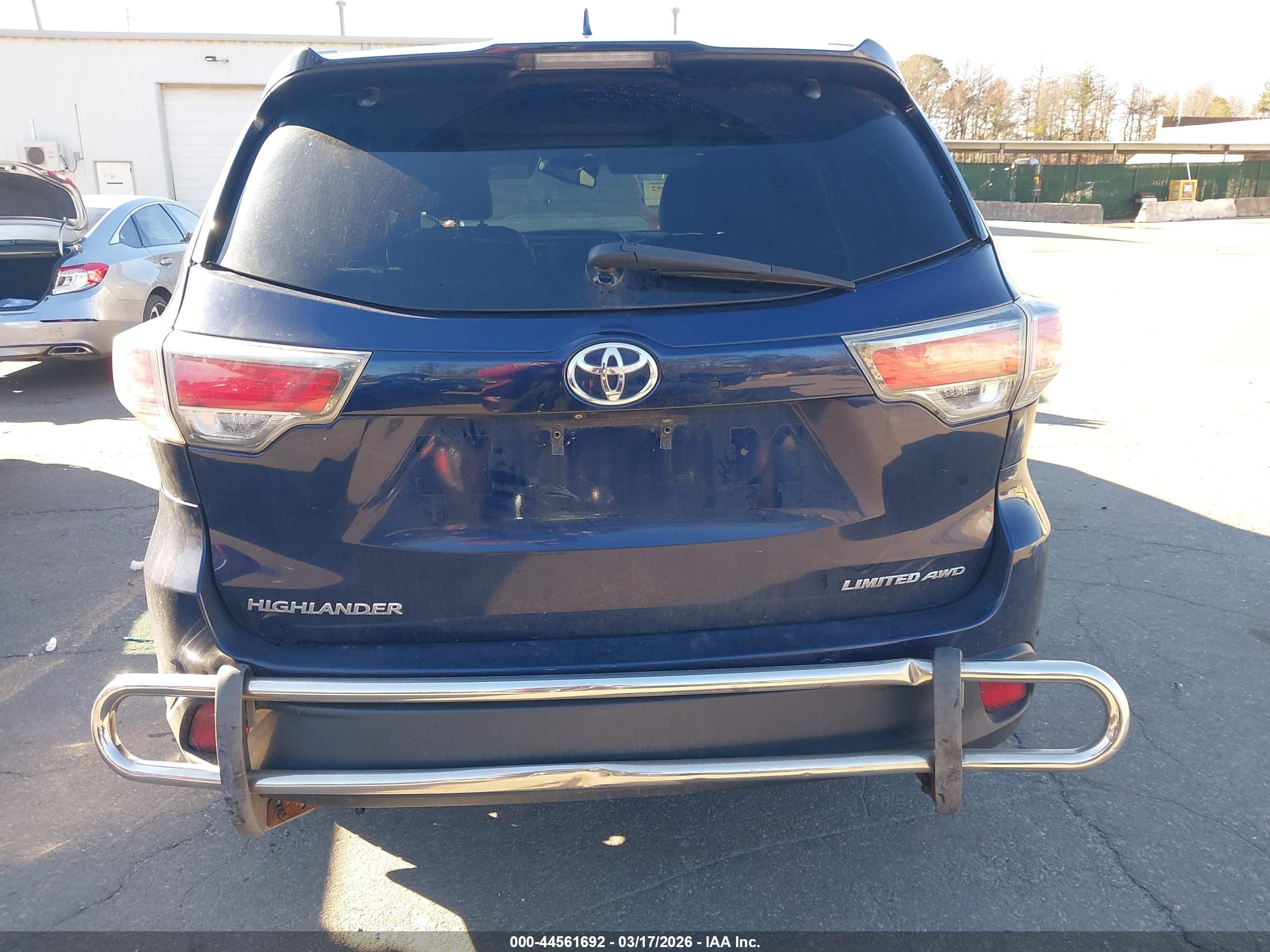 TOYOTA HIGHLANDER image 6