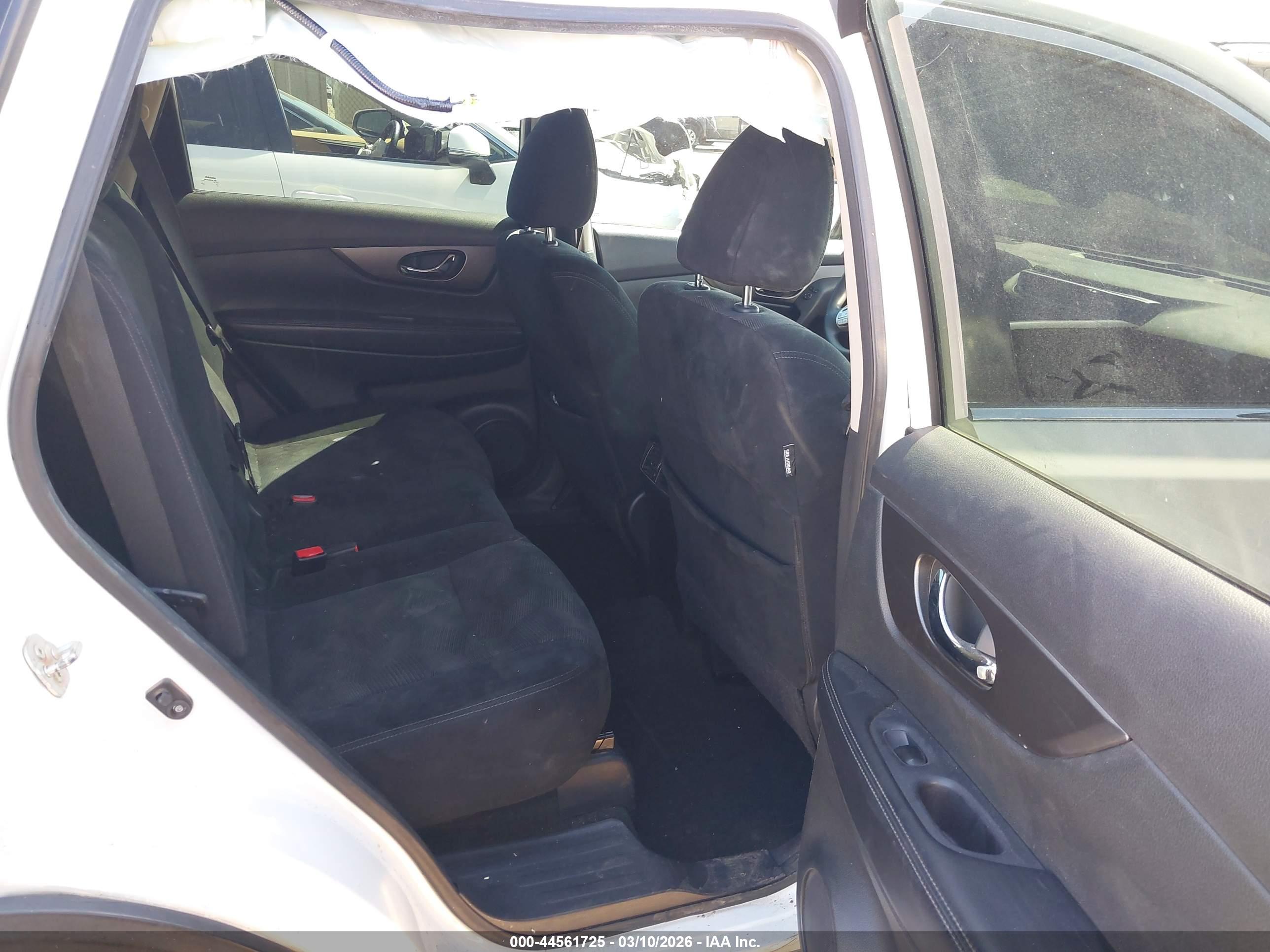 NISSAN ROGUE image 8
