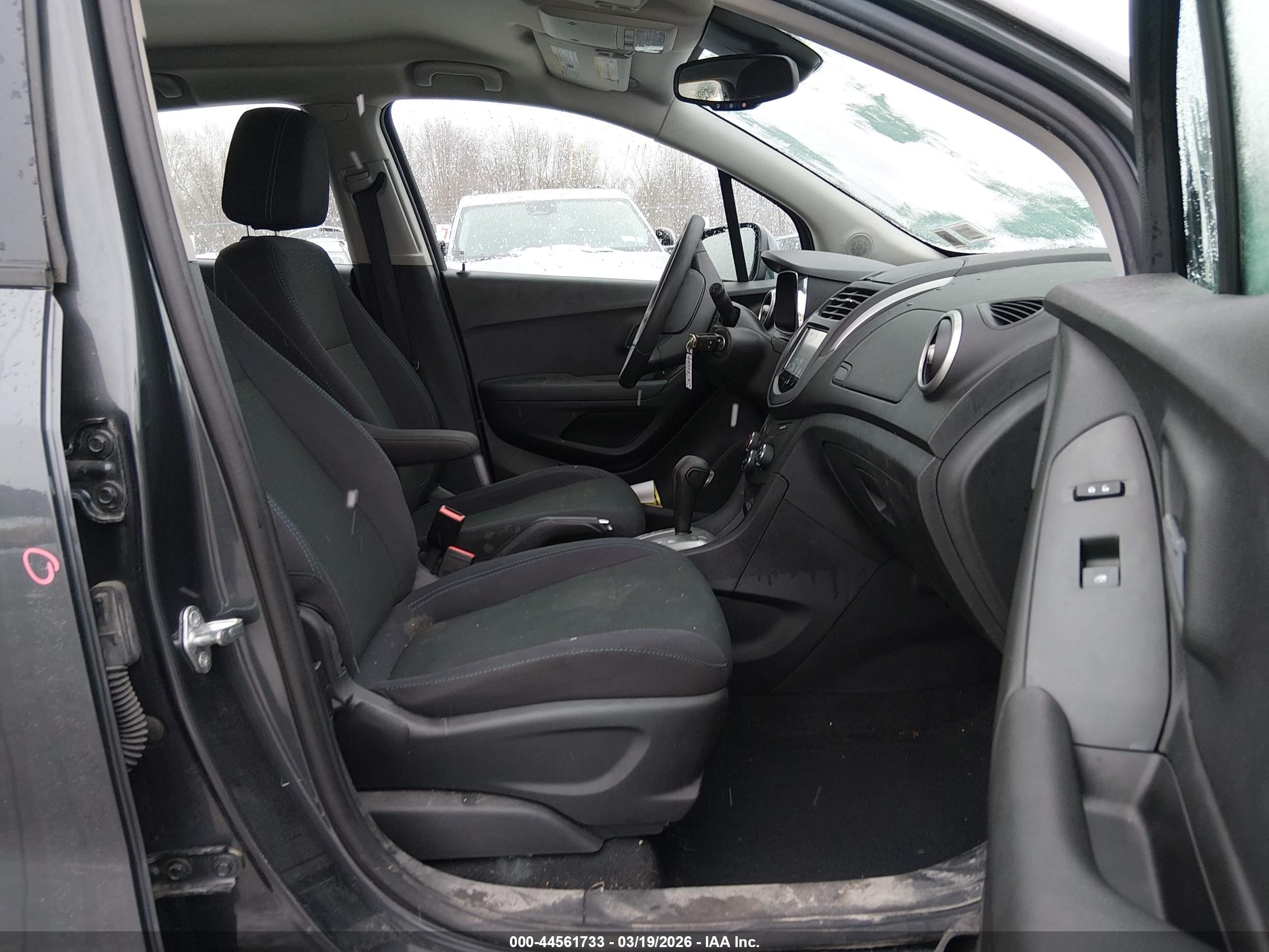 CHEVROLET TRAX image 5