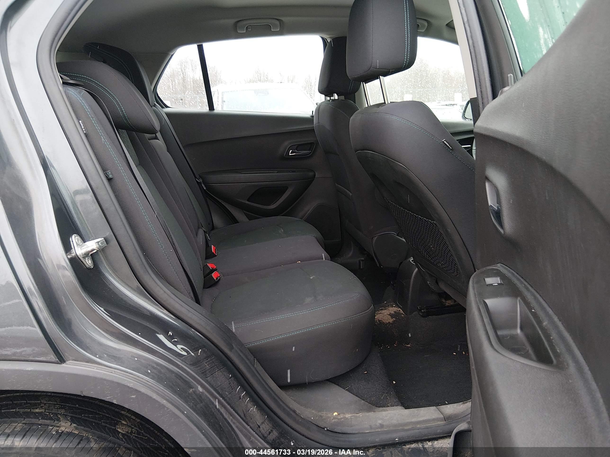 CHEVROLET TRAX image 8