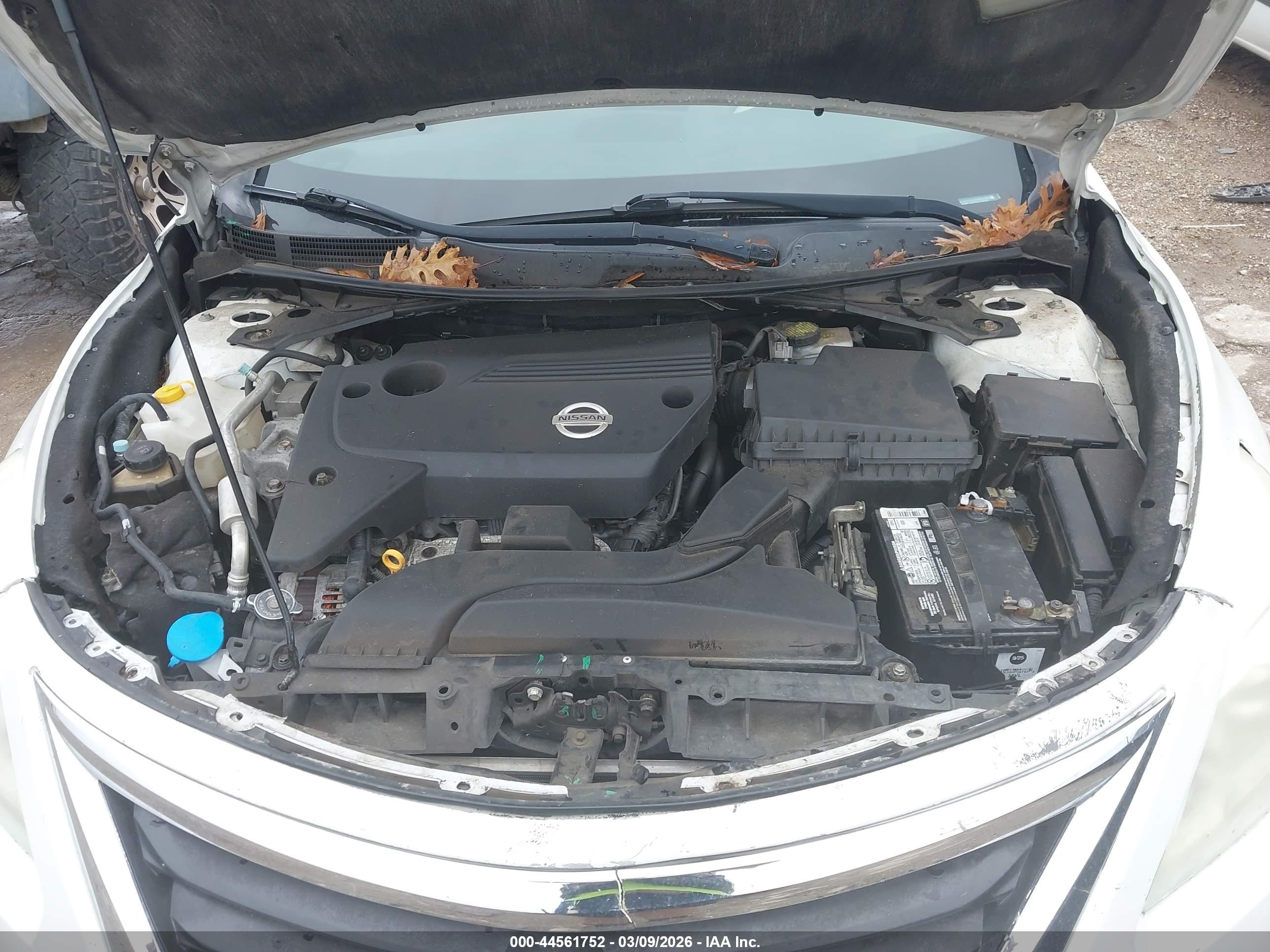 NISSAN ALTIMA image 10