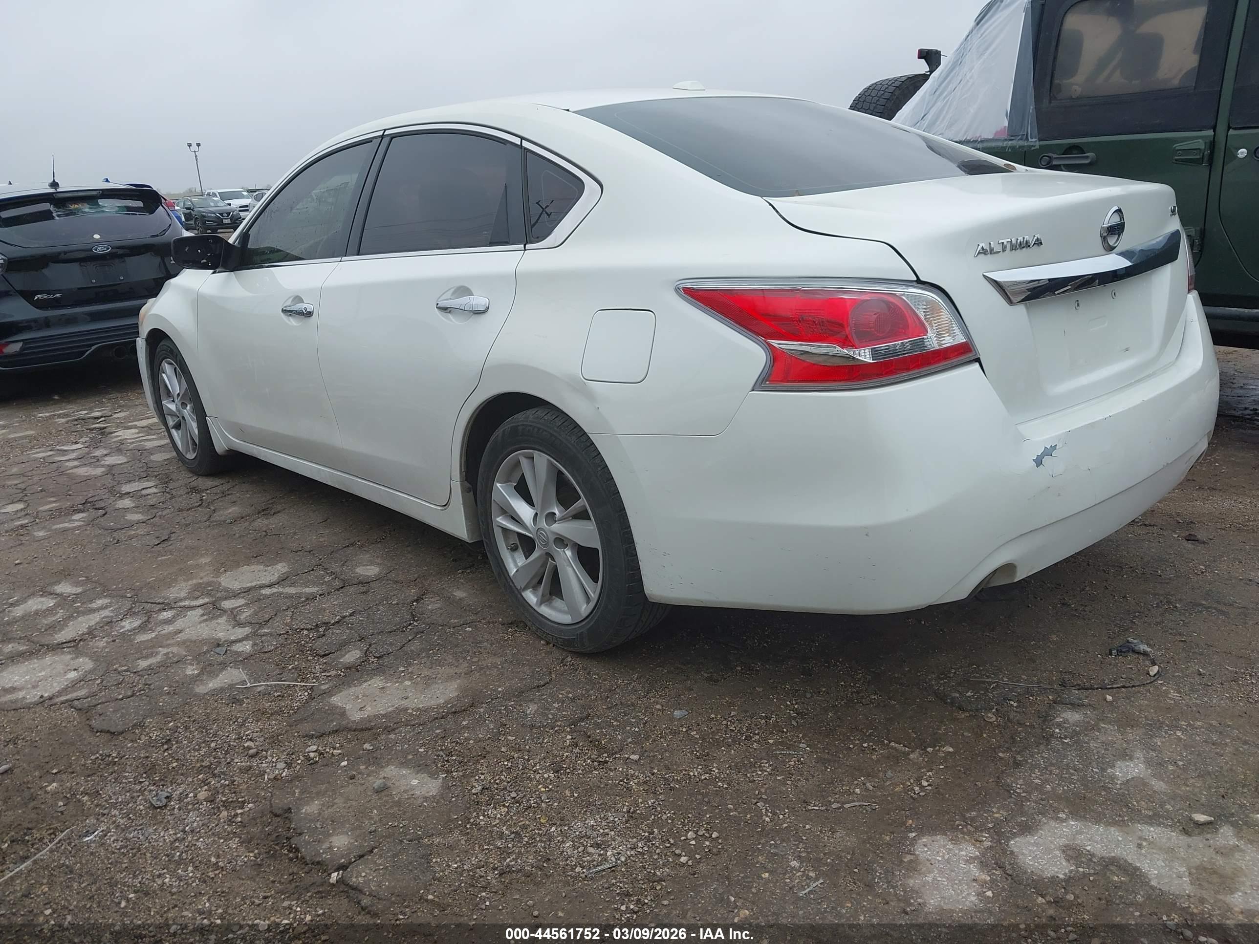 NISSAN ALTIMA image 3
