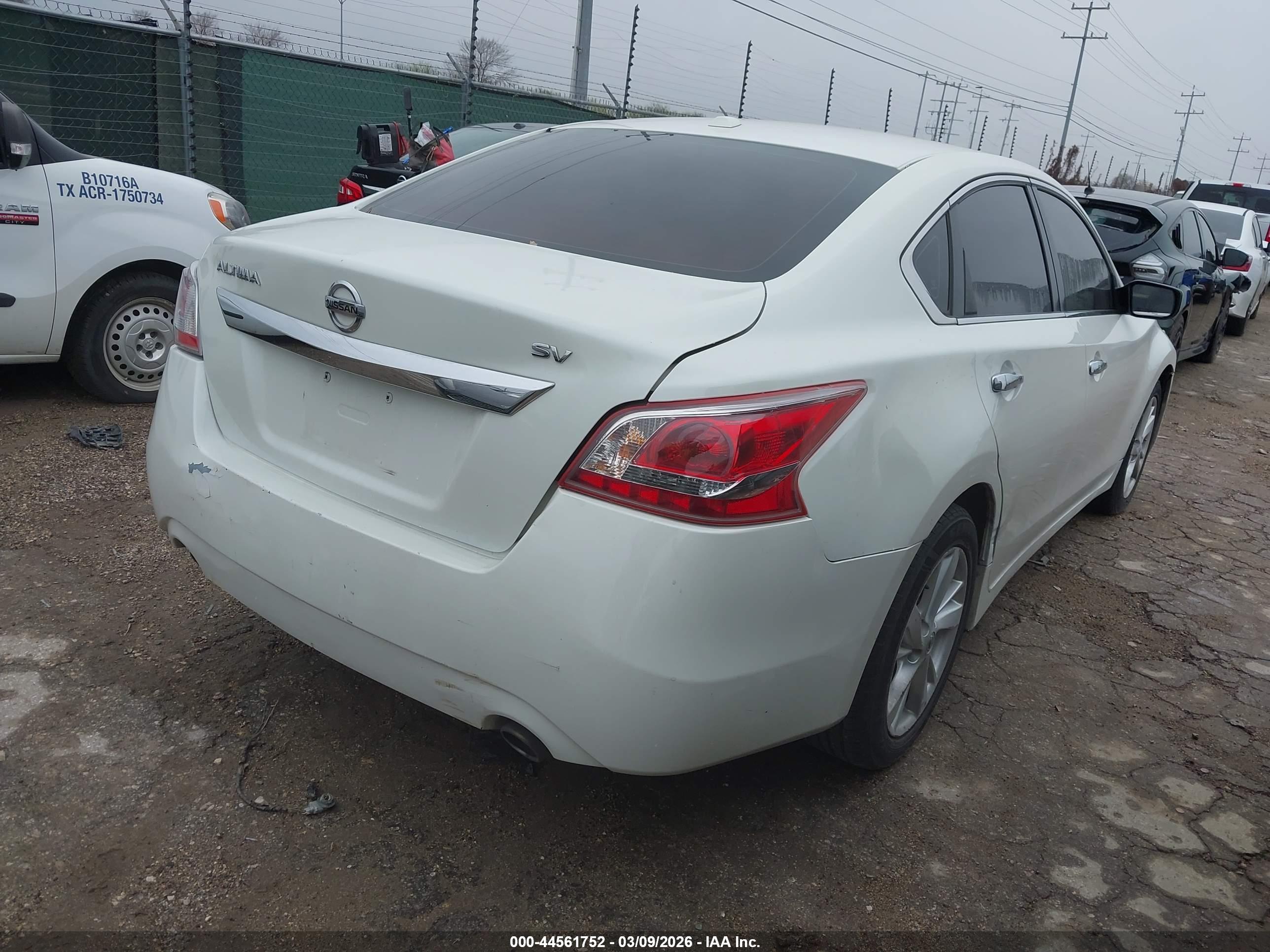 NISSAN ALTIMA image 4