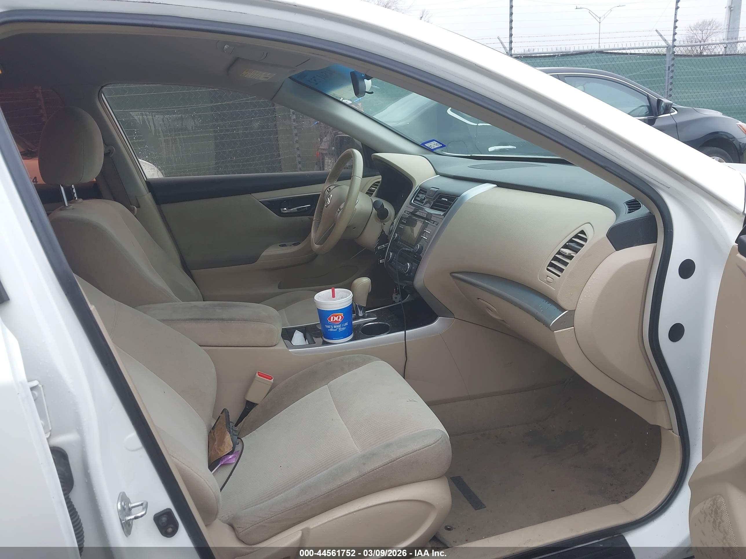 NISSAN ALTIMA image 5