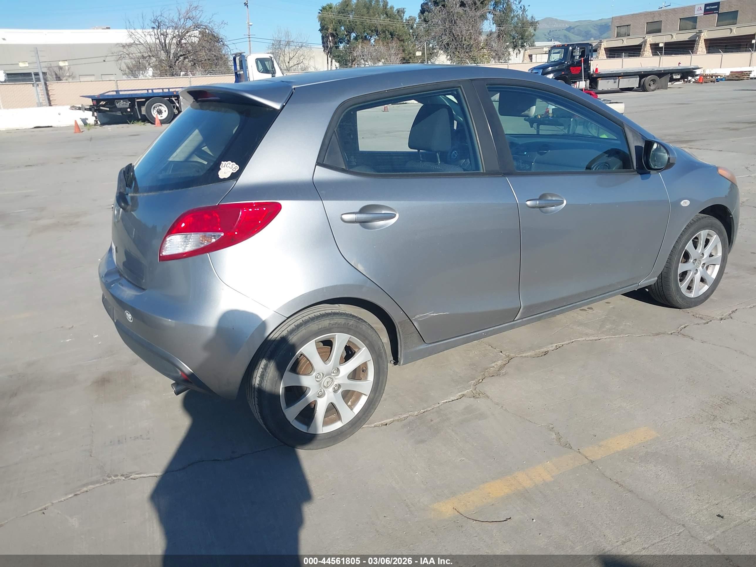 MAZDA MAZDA2 image 4