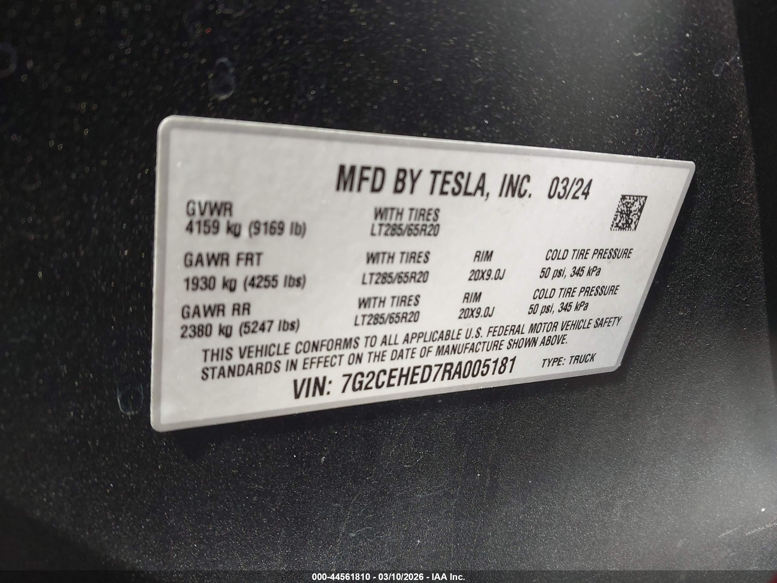 TESLA CYBERTRUCK image 9
