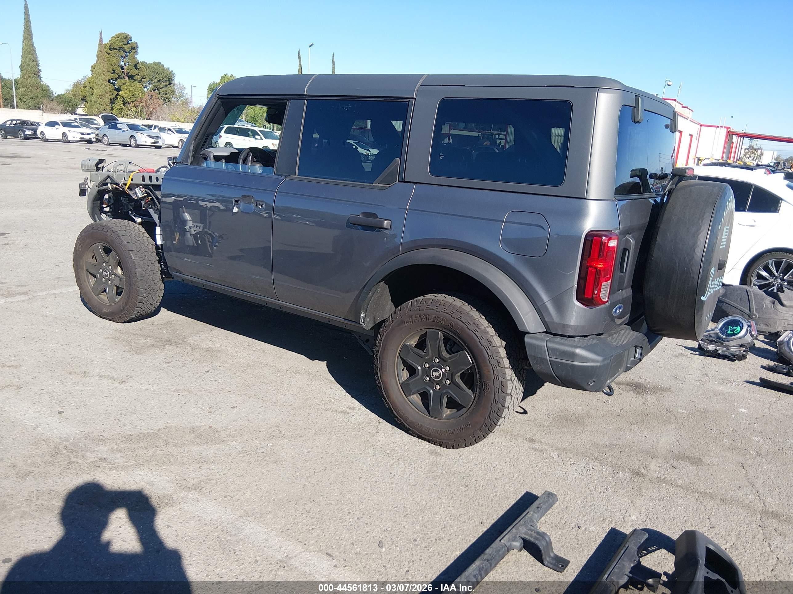 FORD BRONCO image 3