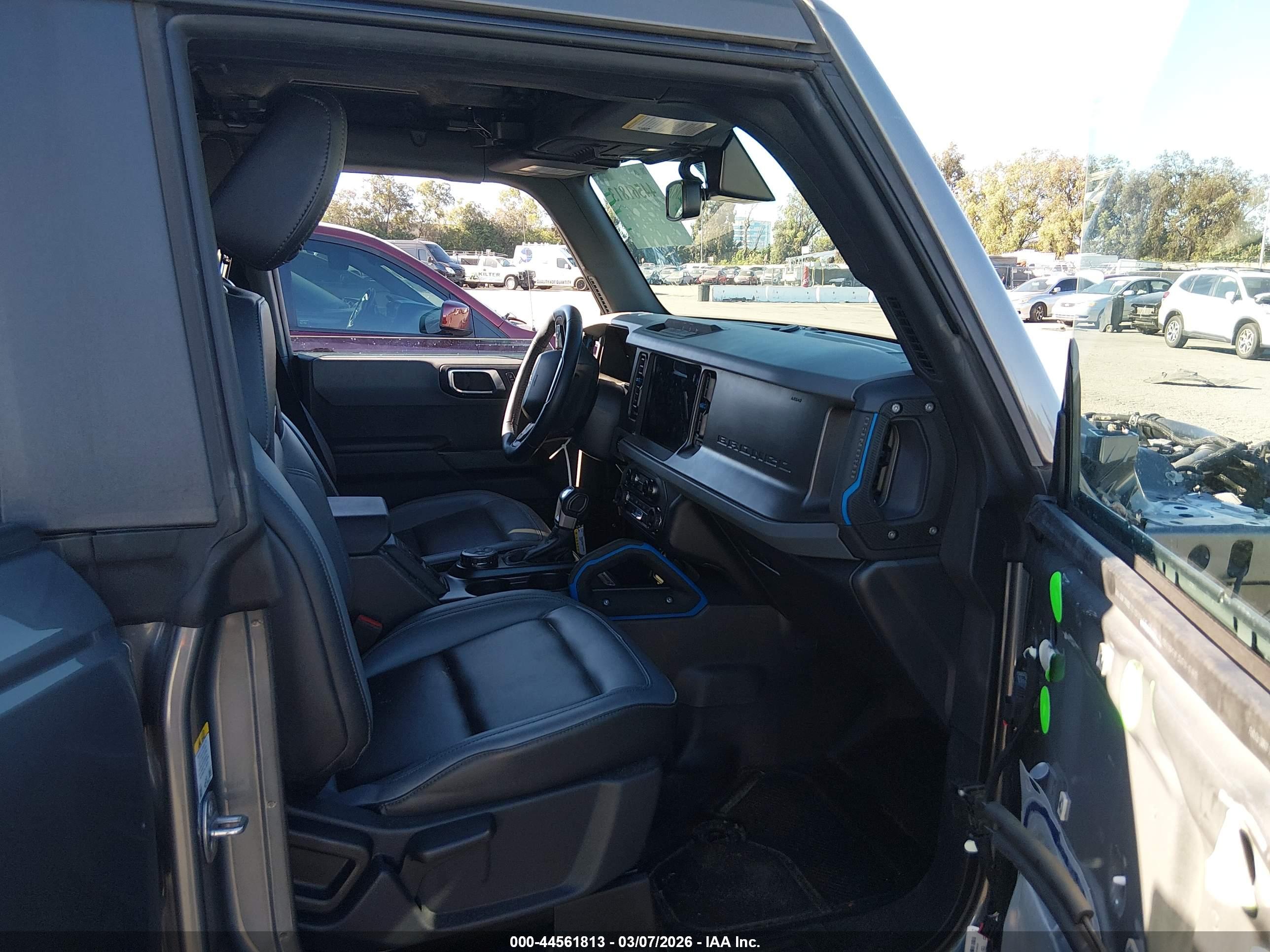 FORD BRONCO image 5