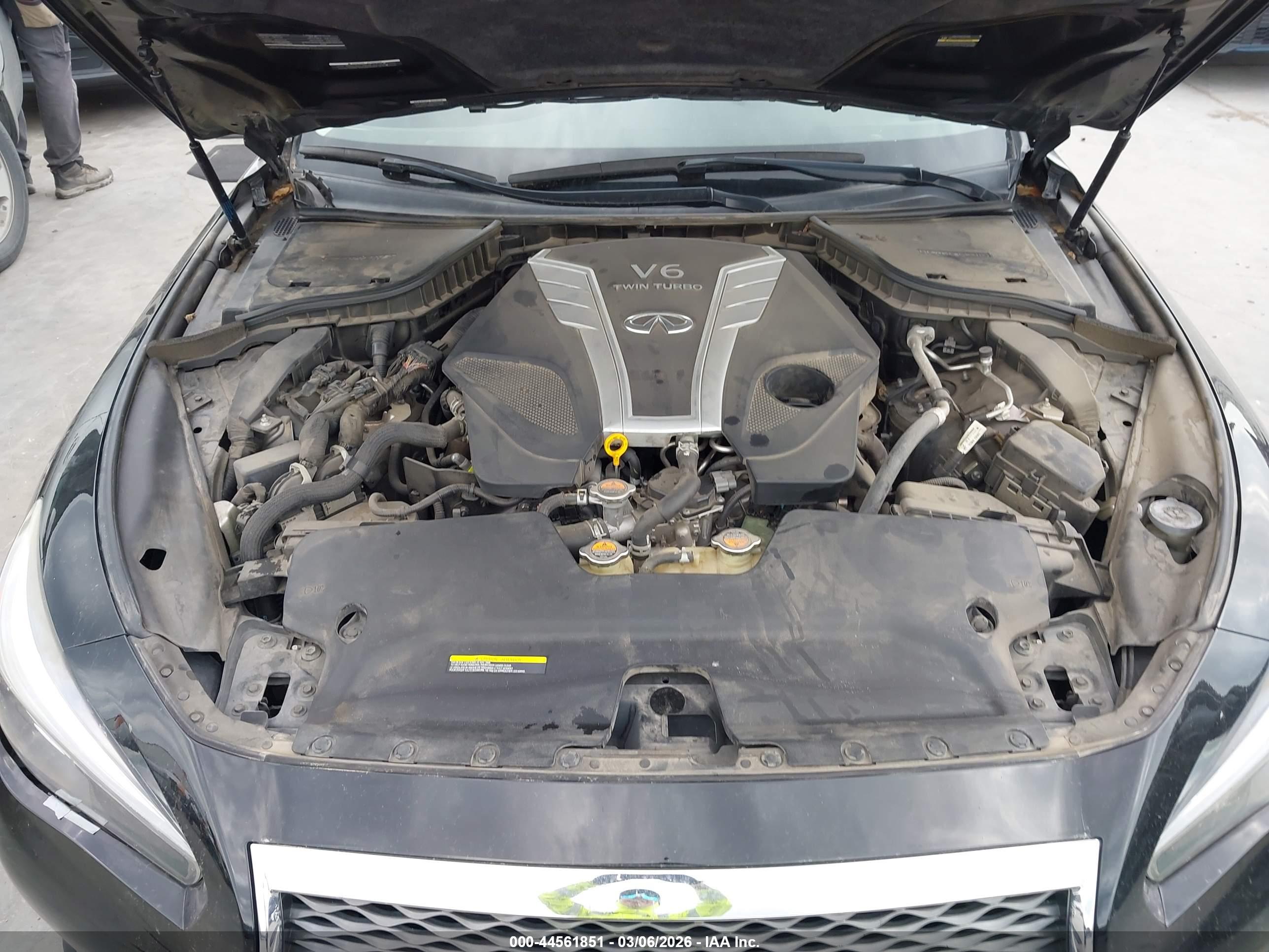 INFINITI Q50 image 10