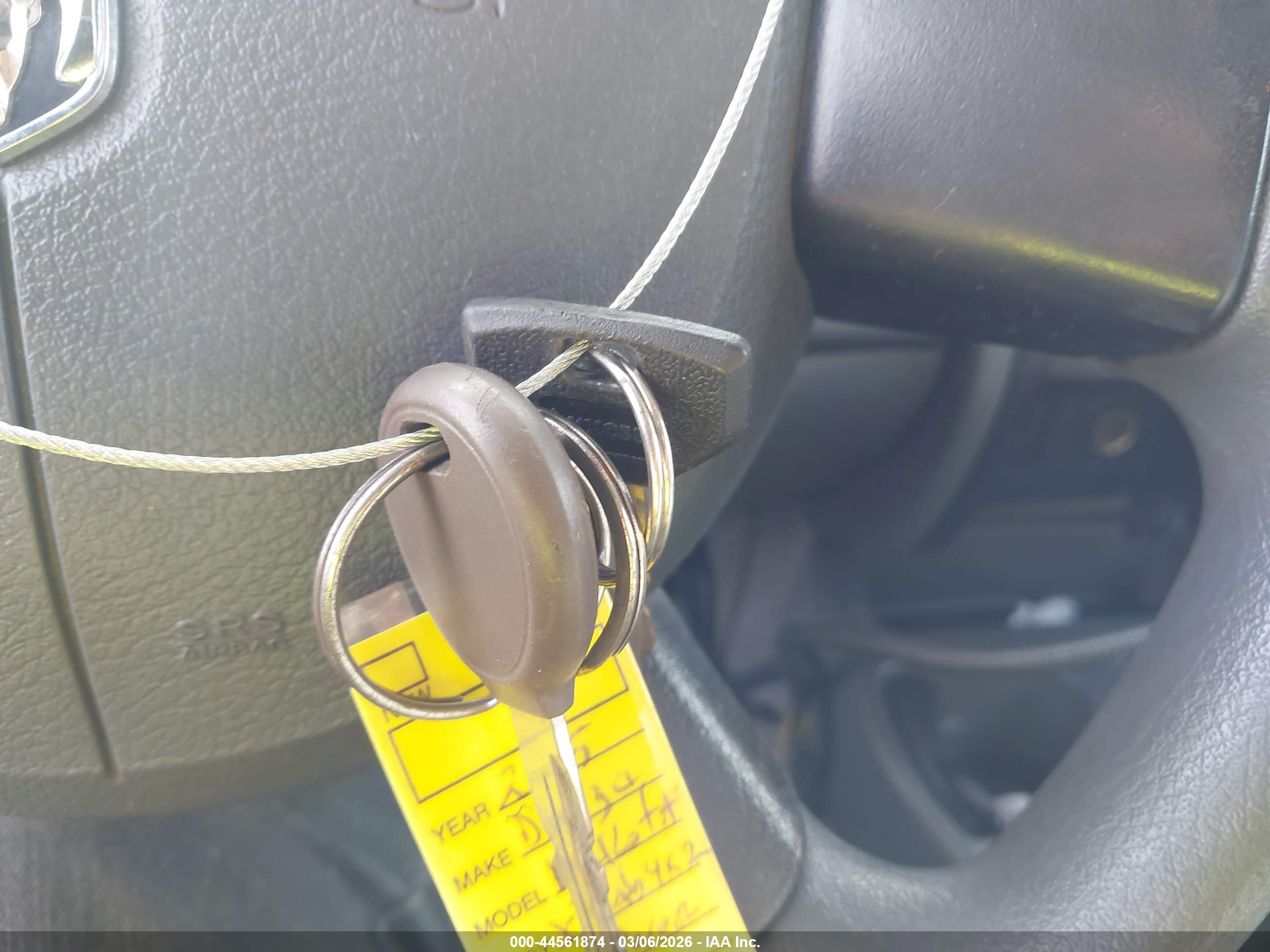 DODGE DAKOTA image 11