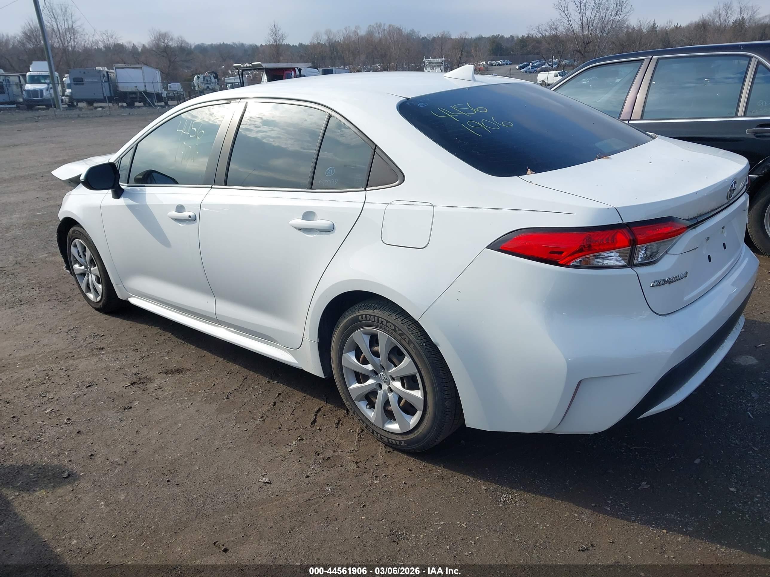 TOYOTA COROLLA image 3