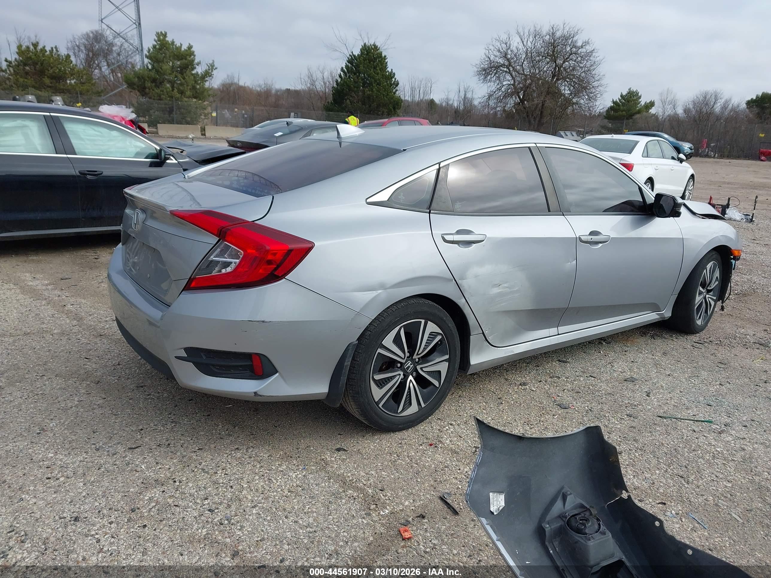 HONDA CIVIC image 4