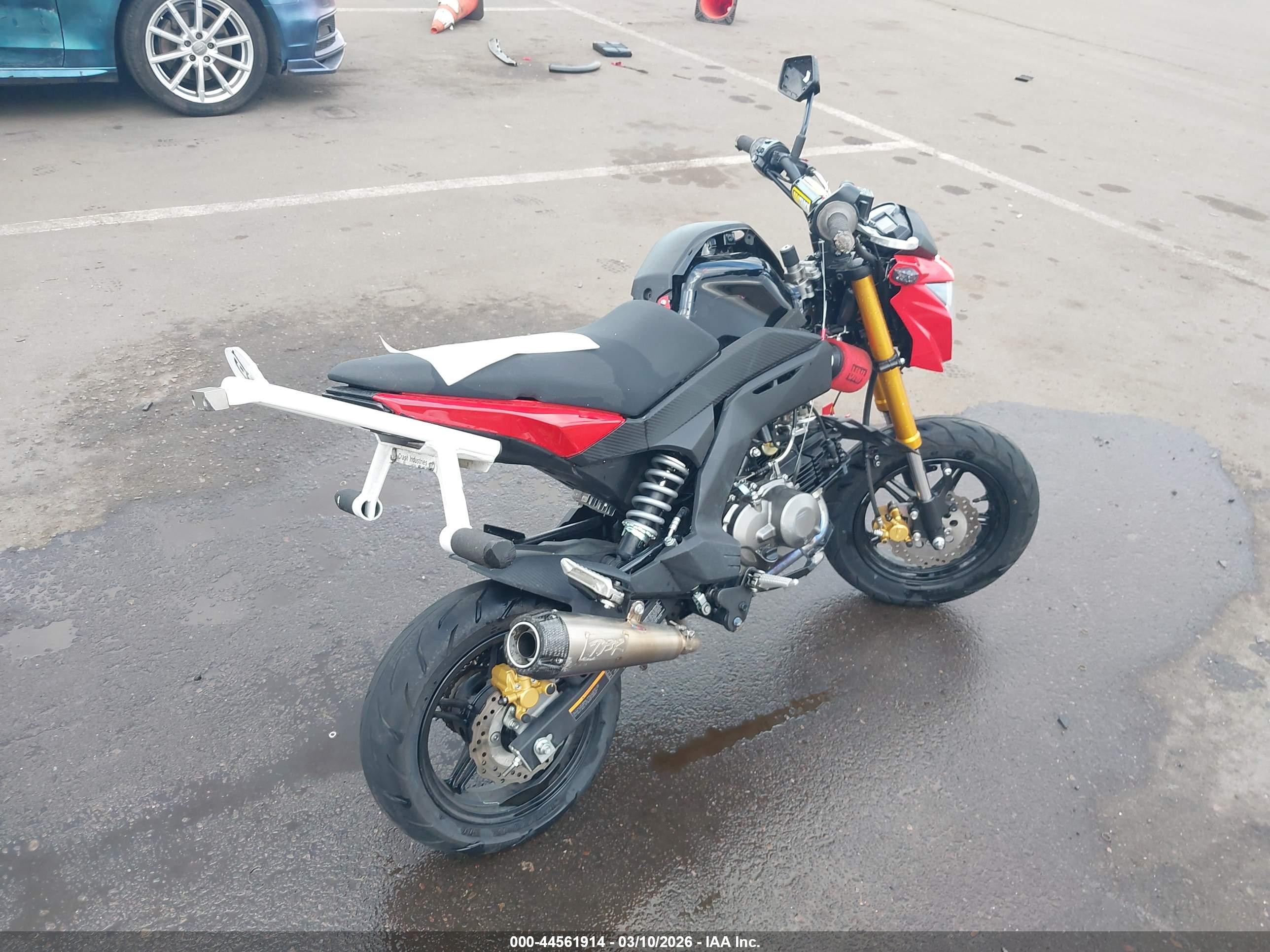 KAWASAKI BR125 image 4
