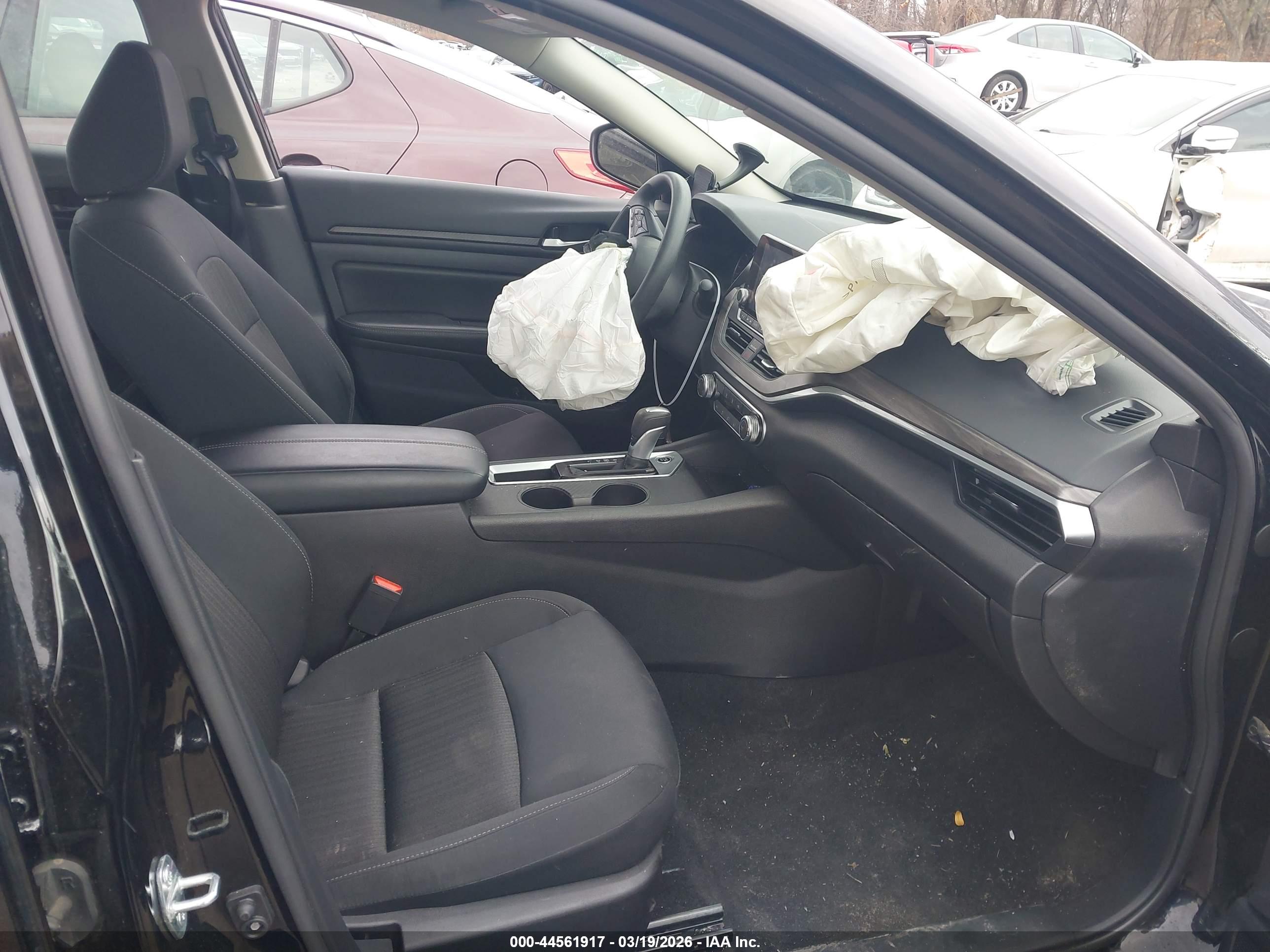 NISSAN ALTIMA image 5