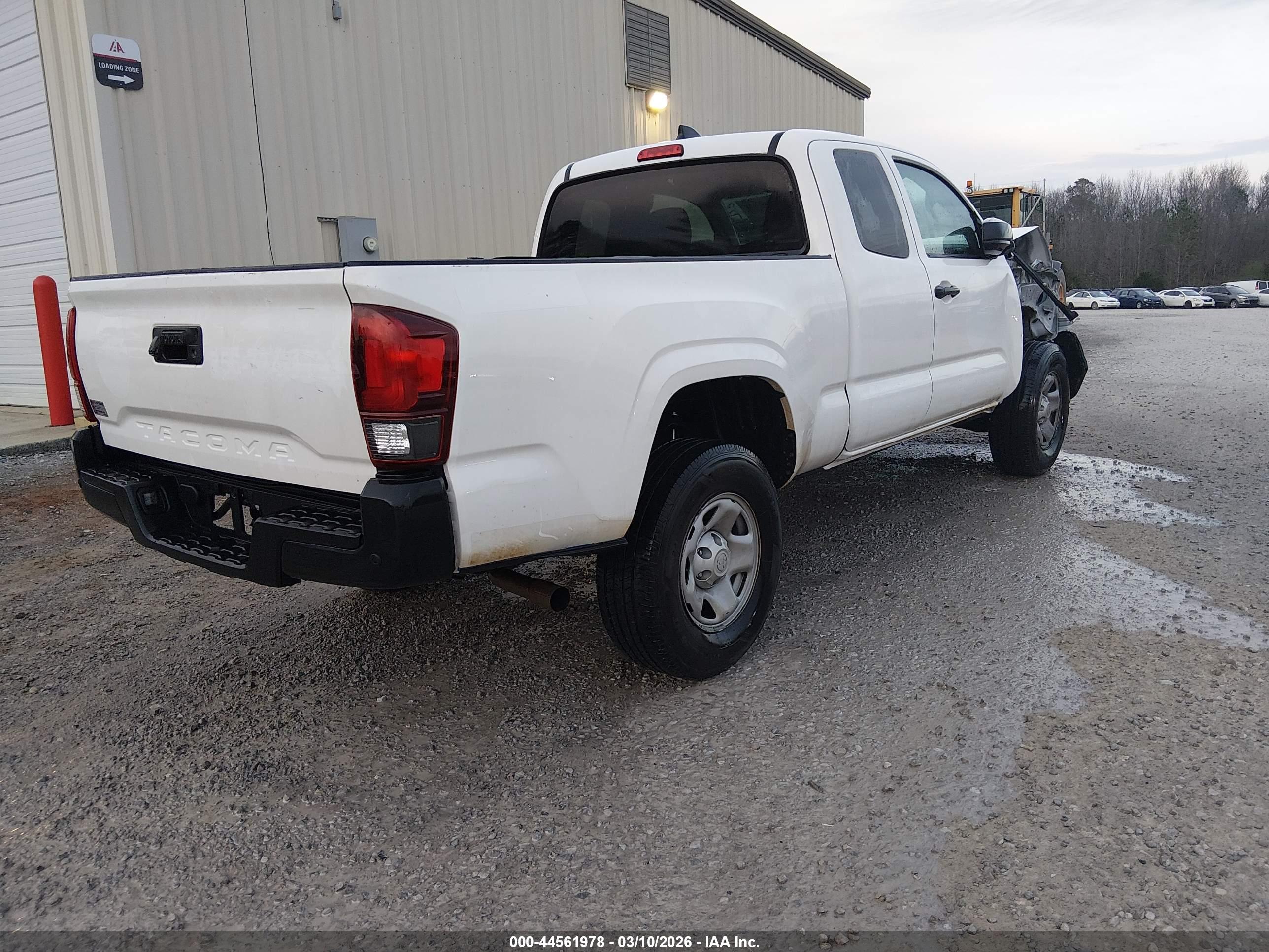 TOYOTA TACOMA image 4