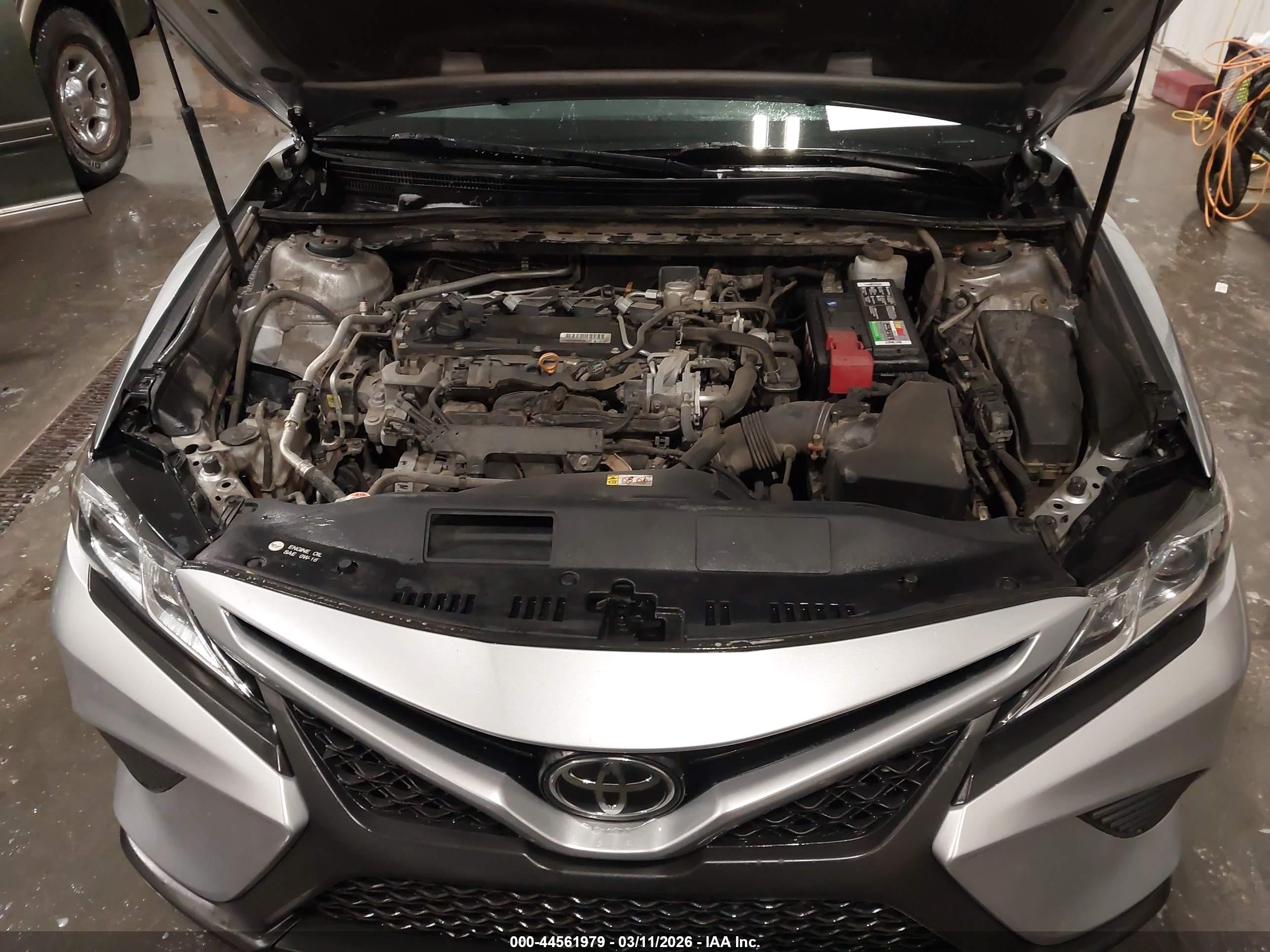 TOYOTA CAMRY image 10