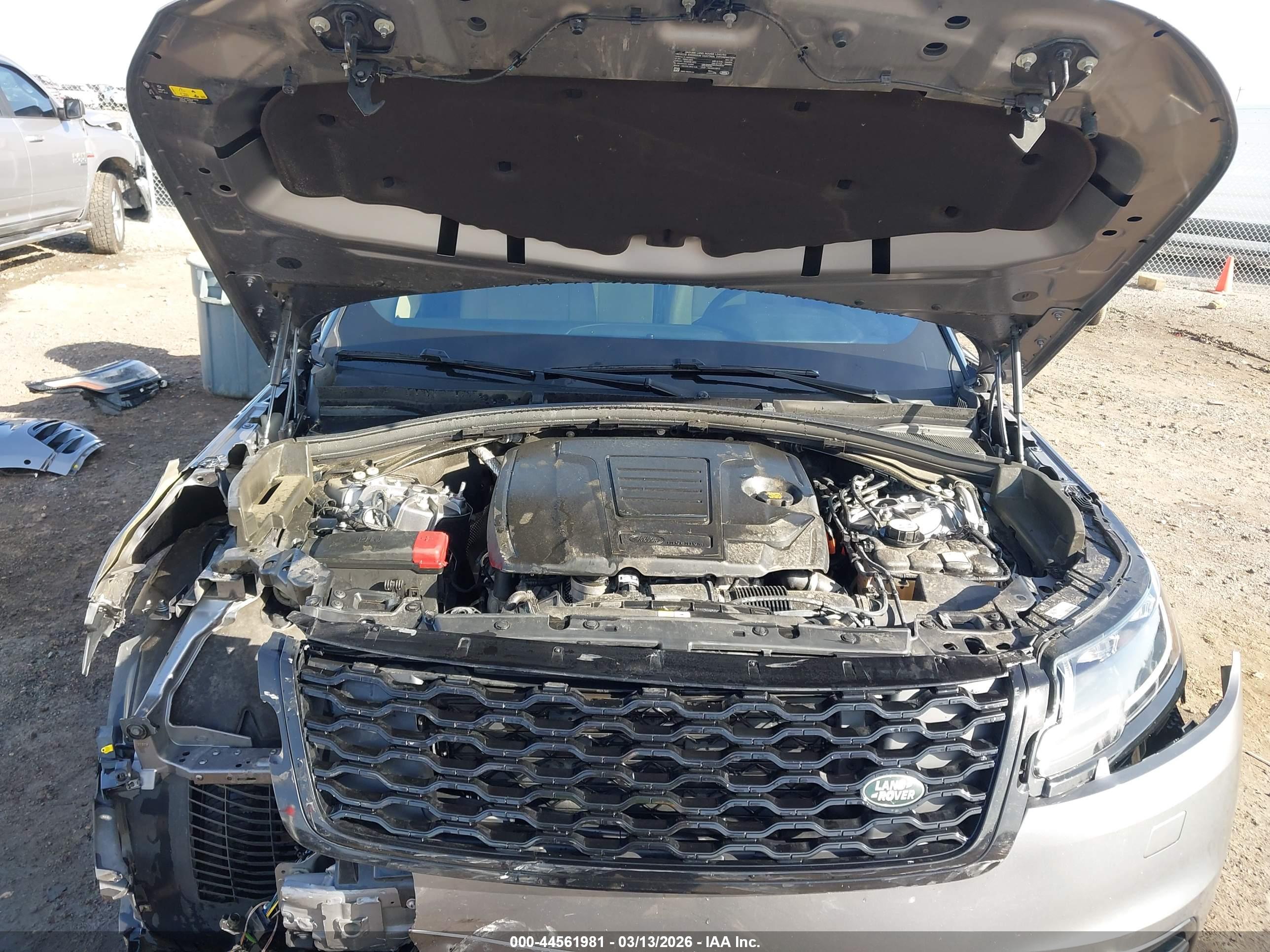 LAND ROVER image 10