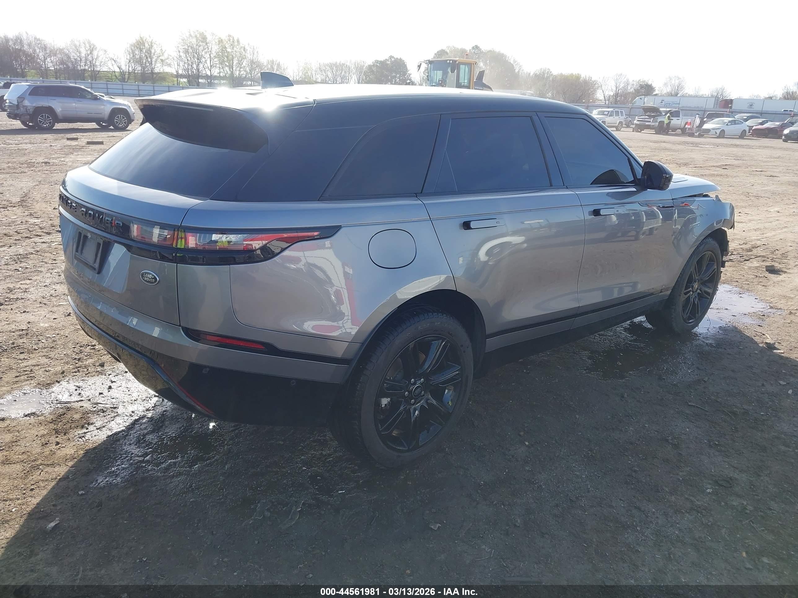 LAND ROVER image 4