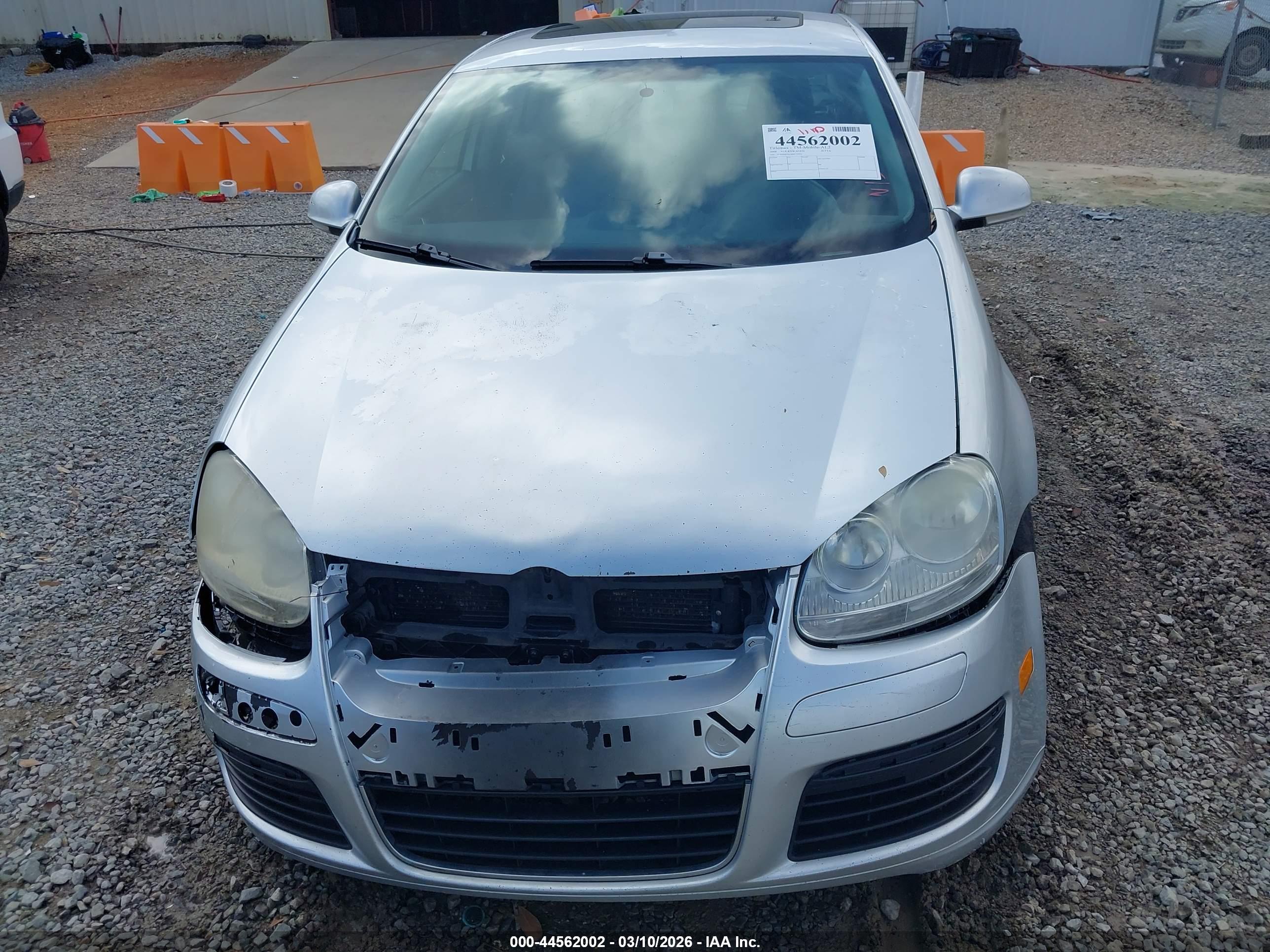 VOLKSWAGEN JETTA image 10