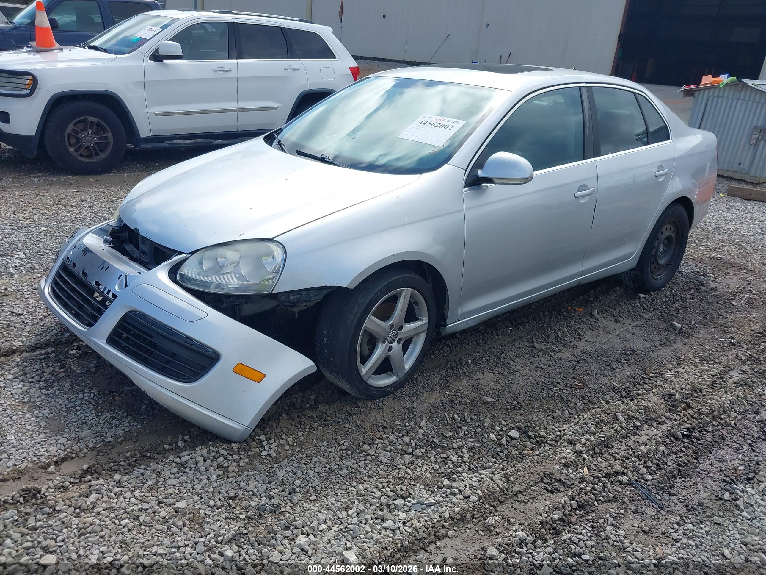 VOLKSWAGEN JETTA image 2
